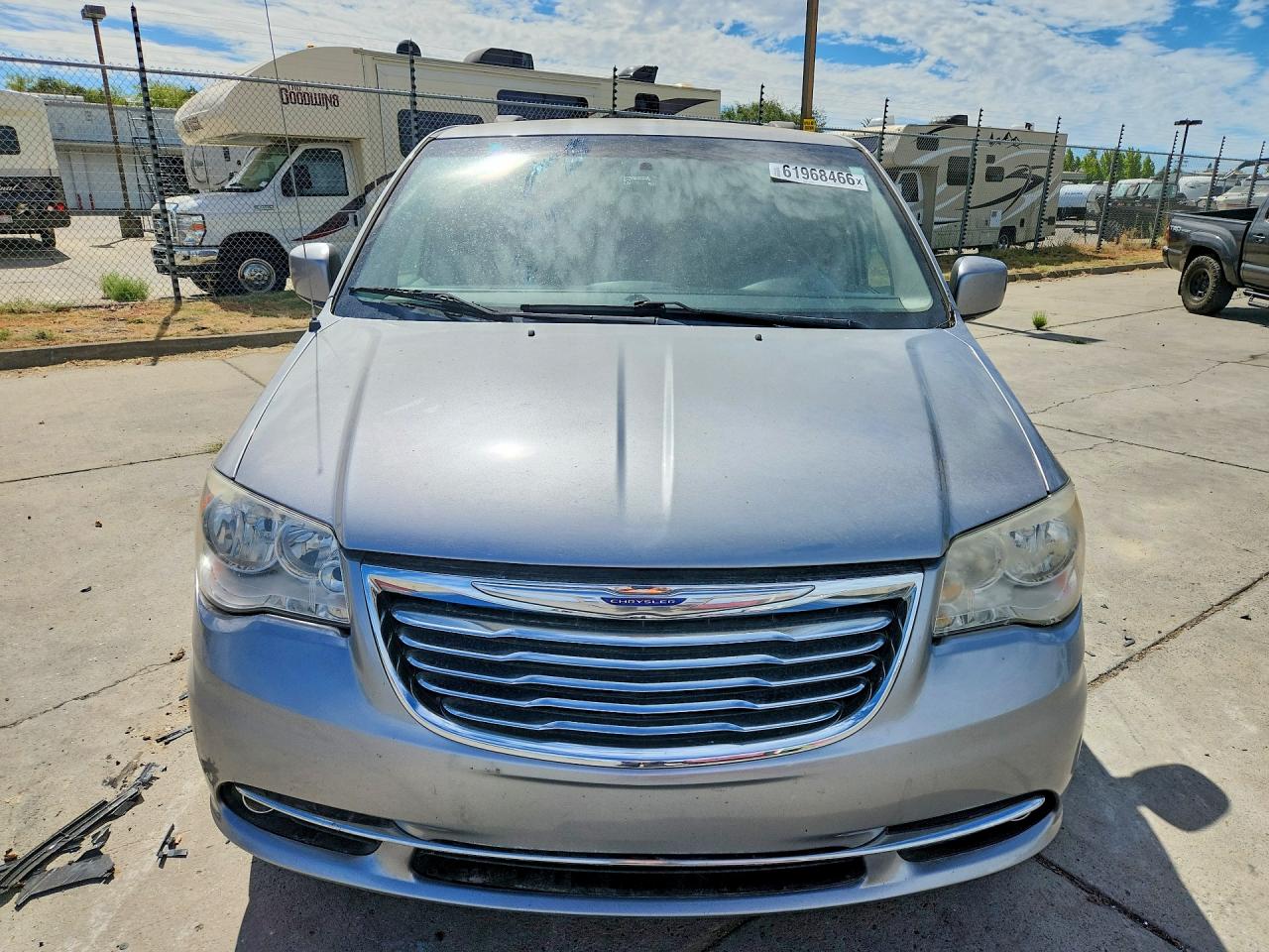 2014 Chrysler Town & Country Touring Silver vin: 2C4RC1BG7ER126058