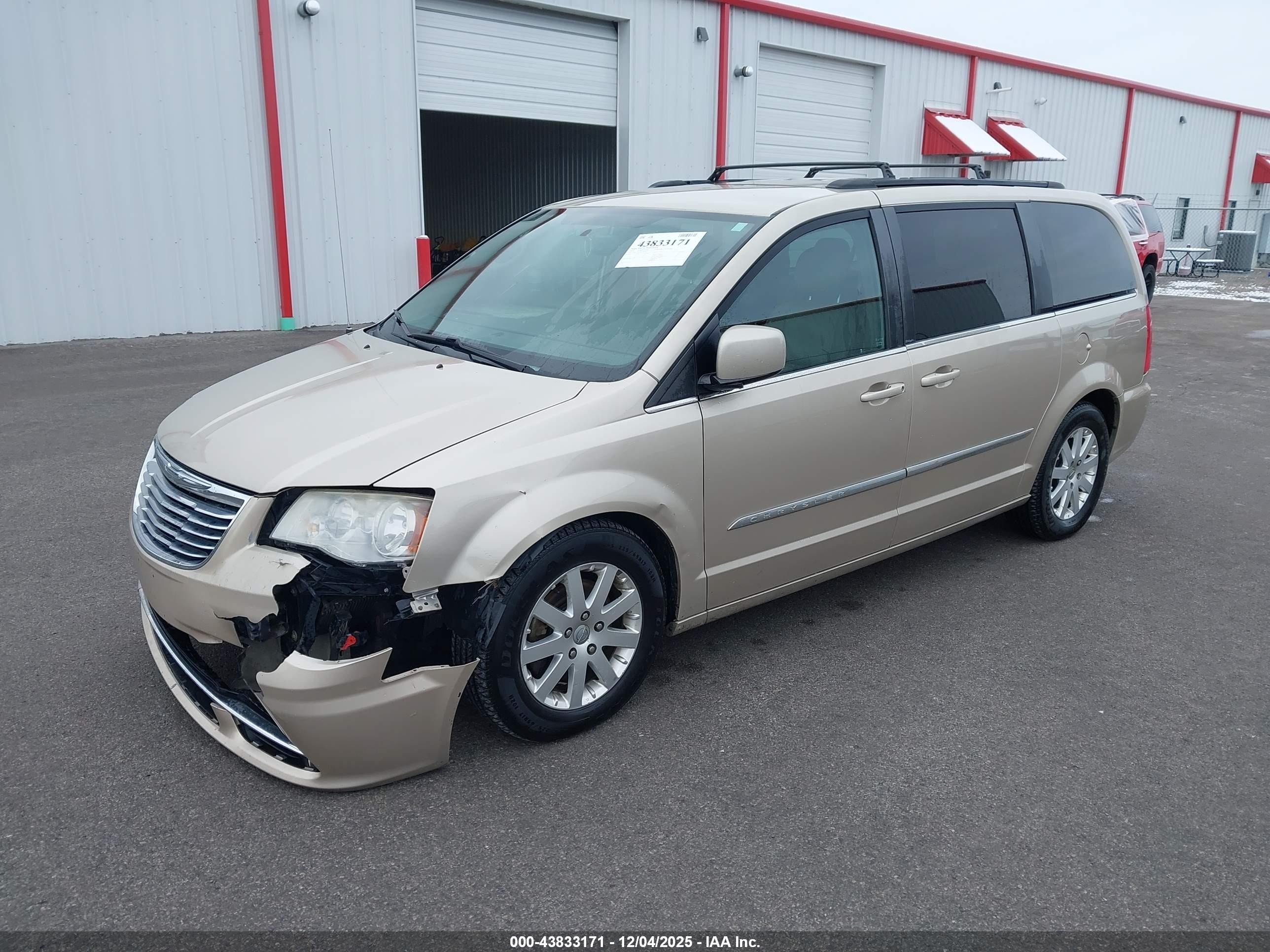 2014 Chrysler Town & Country Touring Gold vin: 2C4RC1BG7ER158508