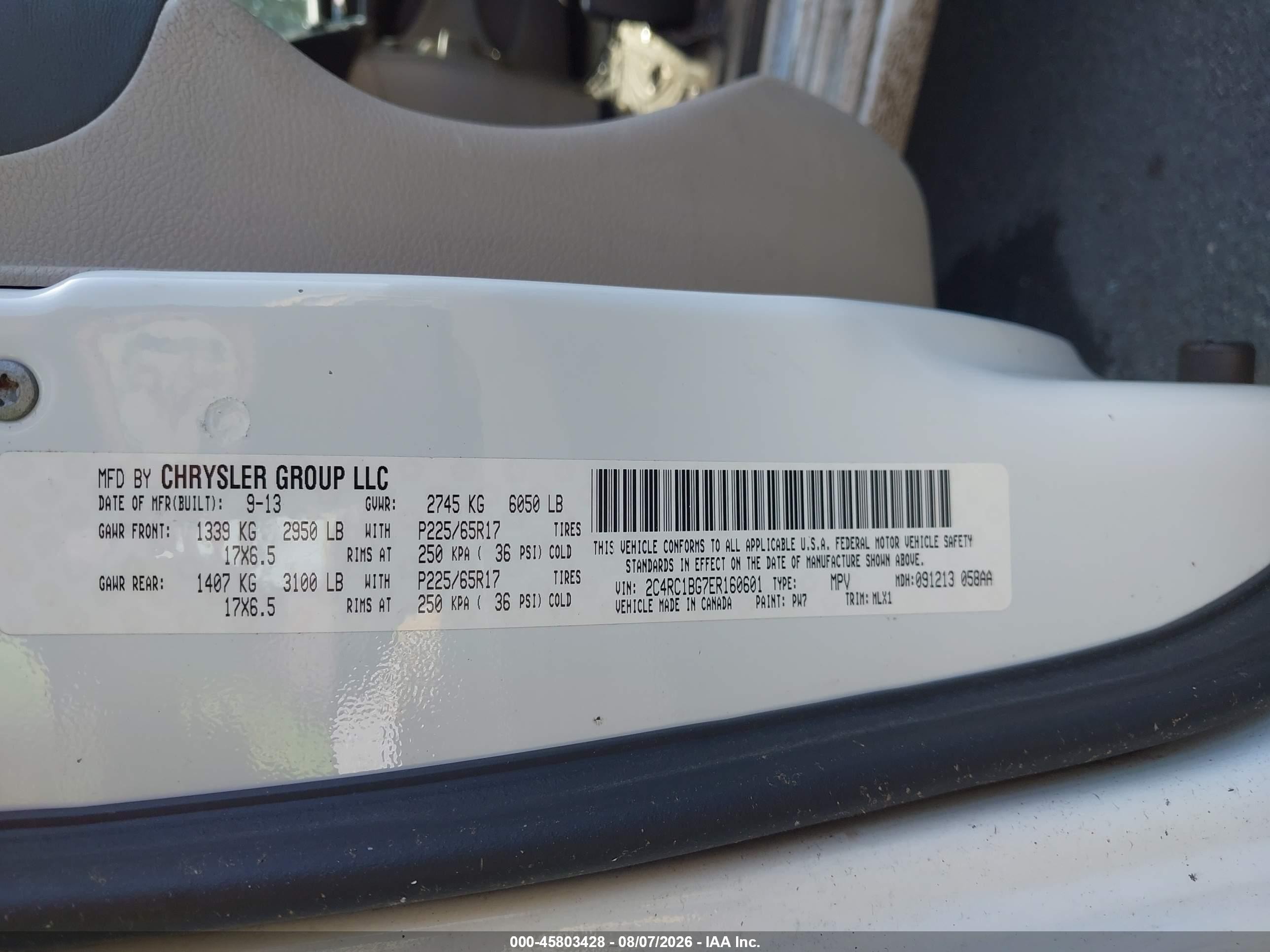 2014 Chrysler Town & Country Touring White vin: 2C4RC1BG7ER160601