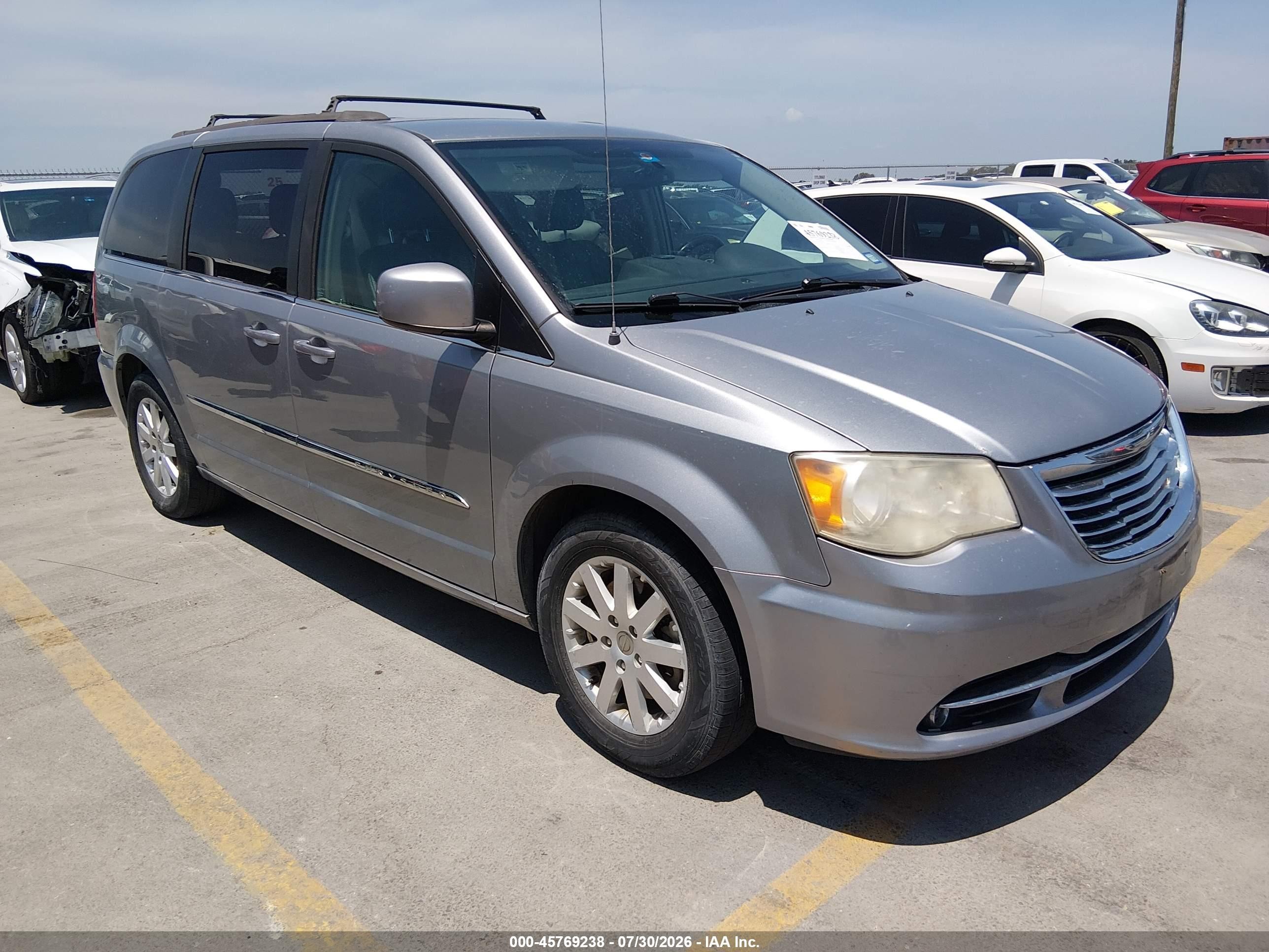 2014 Chrysler Town & Country Touring Silver vin: 2C4RC1BG7ER295268