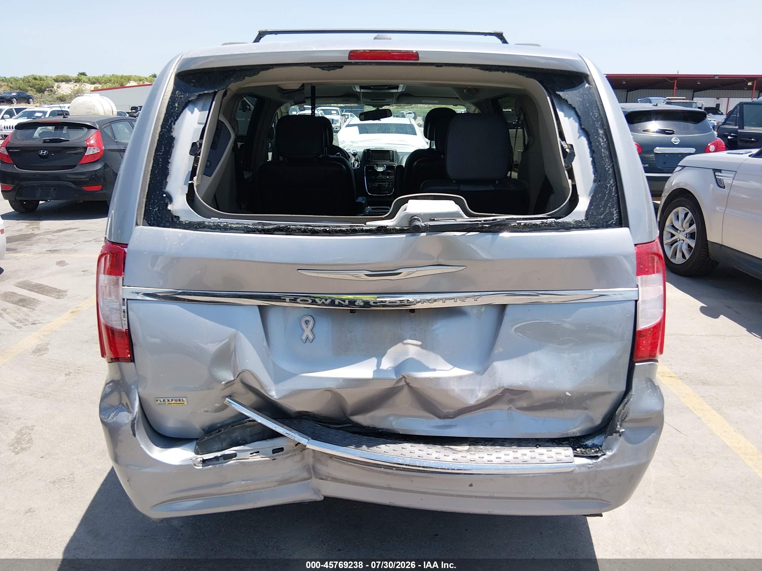 2014 Chrysler Town & Country Touring Silver vin: 2C4RC1BG7ER295268