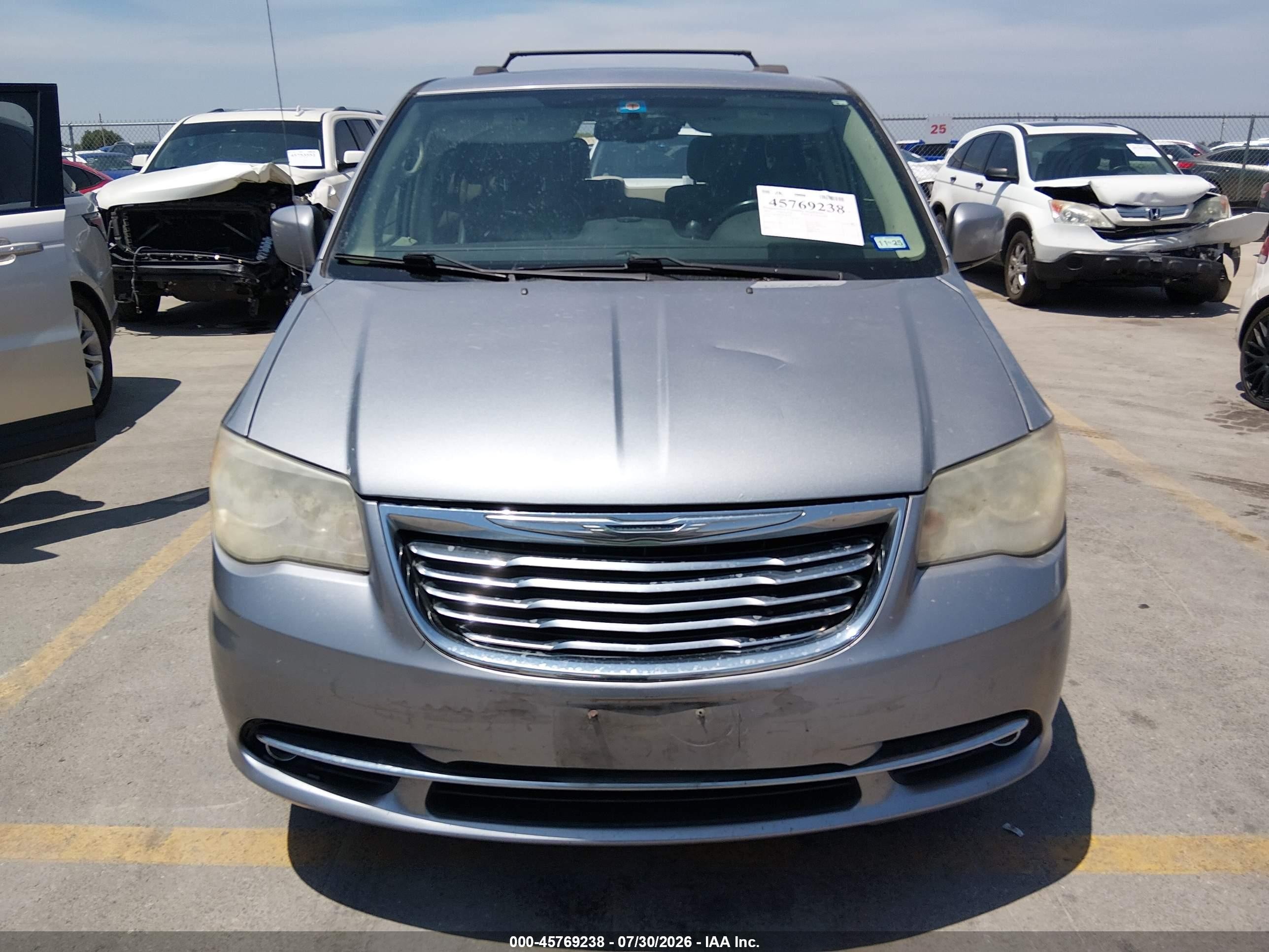 2014 Chrysler Town & Country Touring Silver vin: 2C4RC1BG7ER295268
