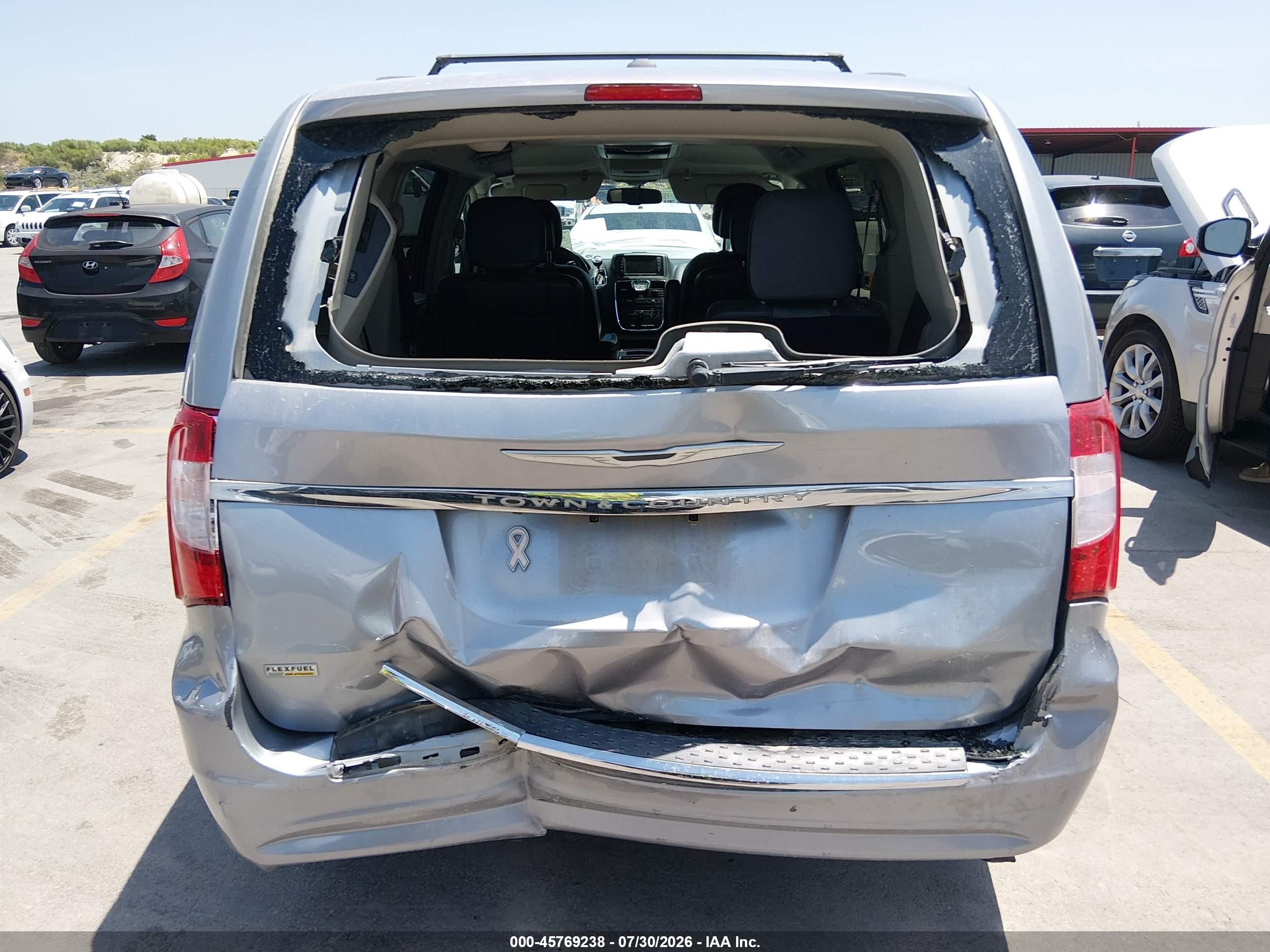 2014 Chrysler Town & Country Touring Silver vin: 2C4RC1BG7ER295268