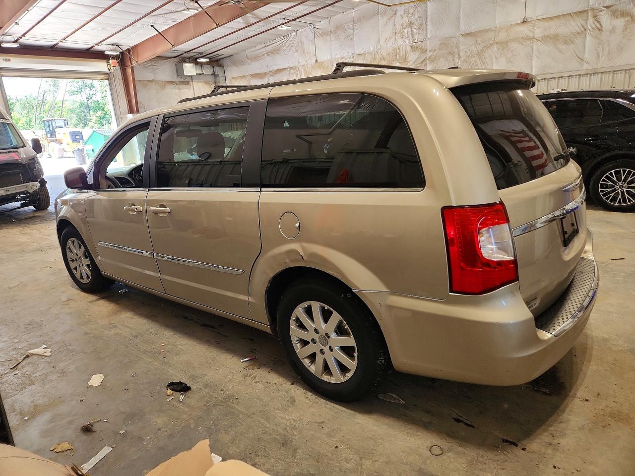 2014 Chrysler Town & Country Touring Gold vin: 2C4RC1BG7ER402416