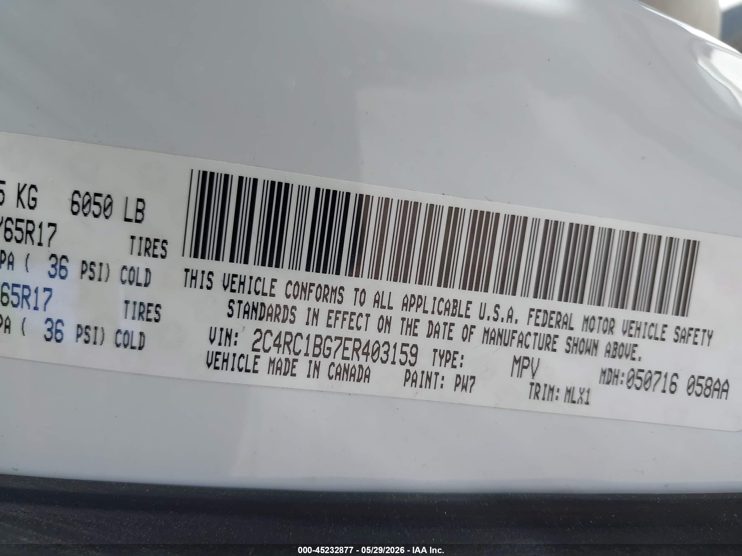 2014 Chrysler Town & Country Touring White vin: 2C4RC1BG7ER403159