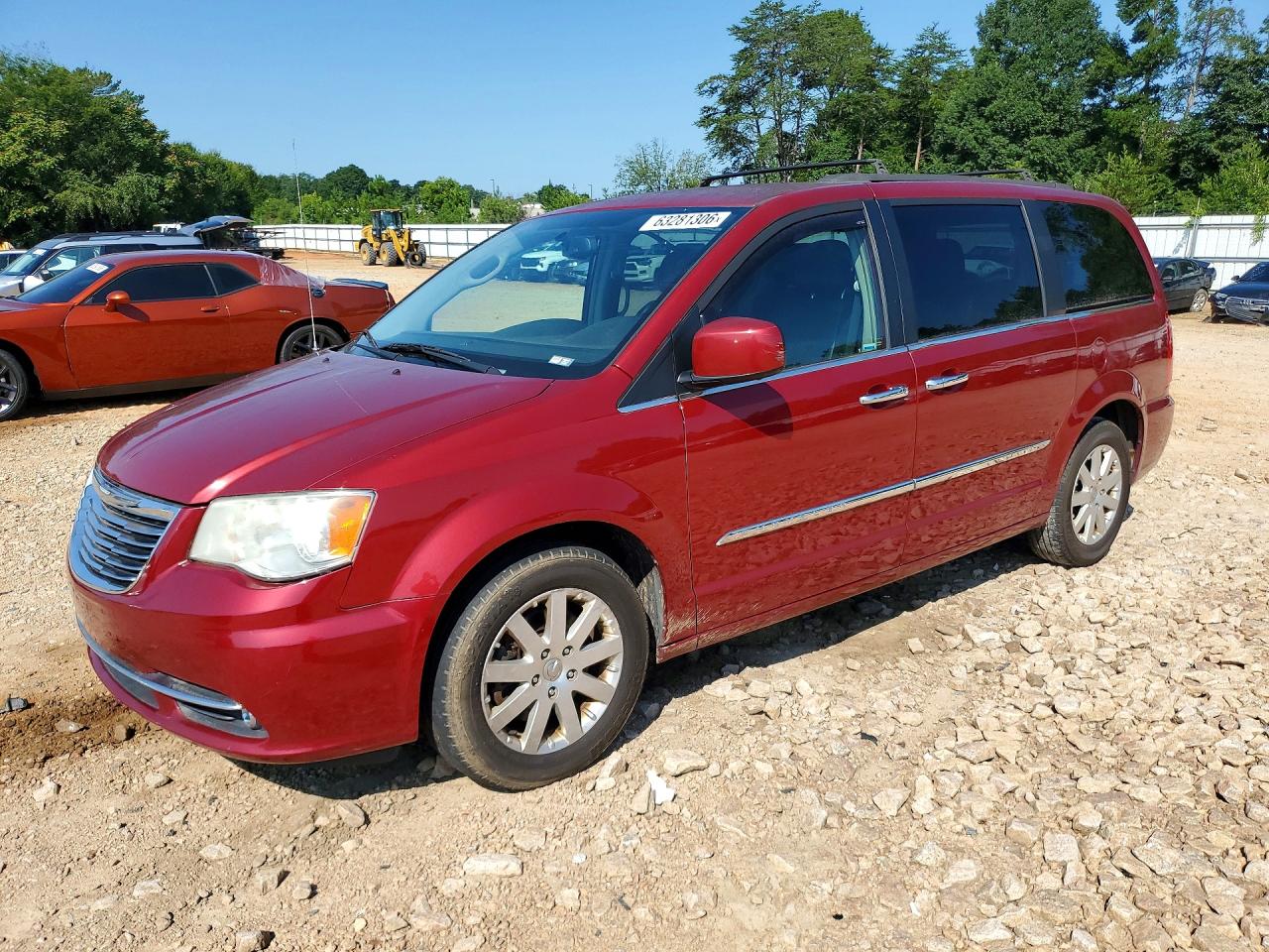 2014 Chrysler Town & Country Touring Red vin: 2C4RC1BG7ER418051