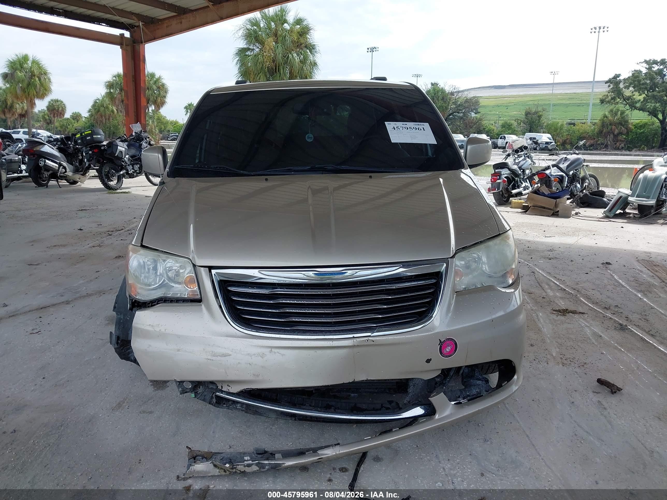 2014 Chrysler Town & Country Touring Желто-коричневый vin: 2C4RC1BG7ER422925