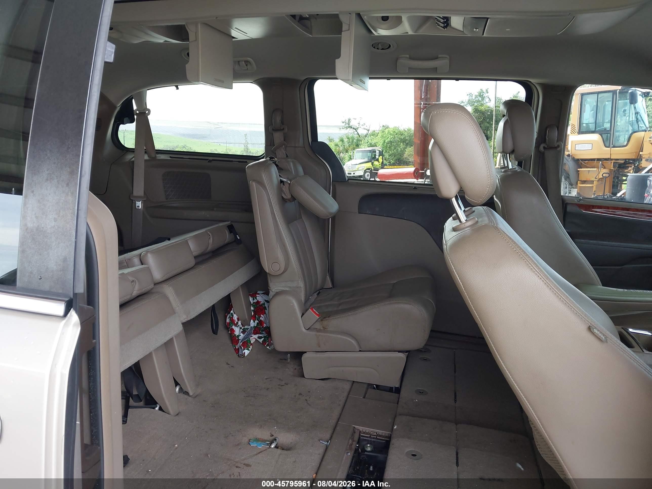 2014 Chrysler Town & Country Touring Желто-коричневый vin: 2C4RC1BG7ER422925
