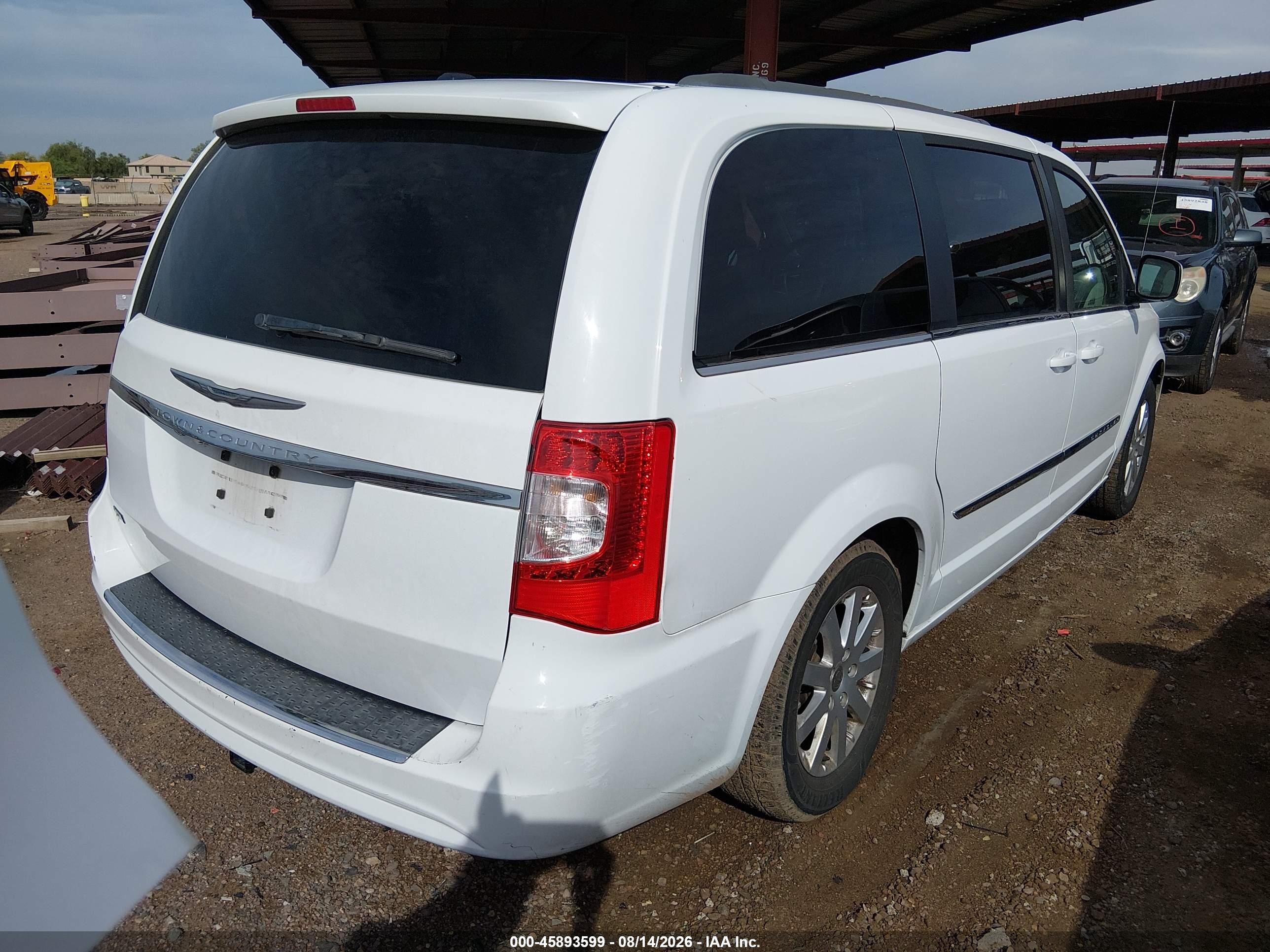 2014 Chrysler Town & Country Touring White vin: 2C4RC1BG7ER435769