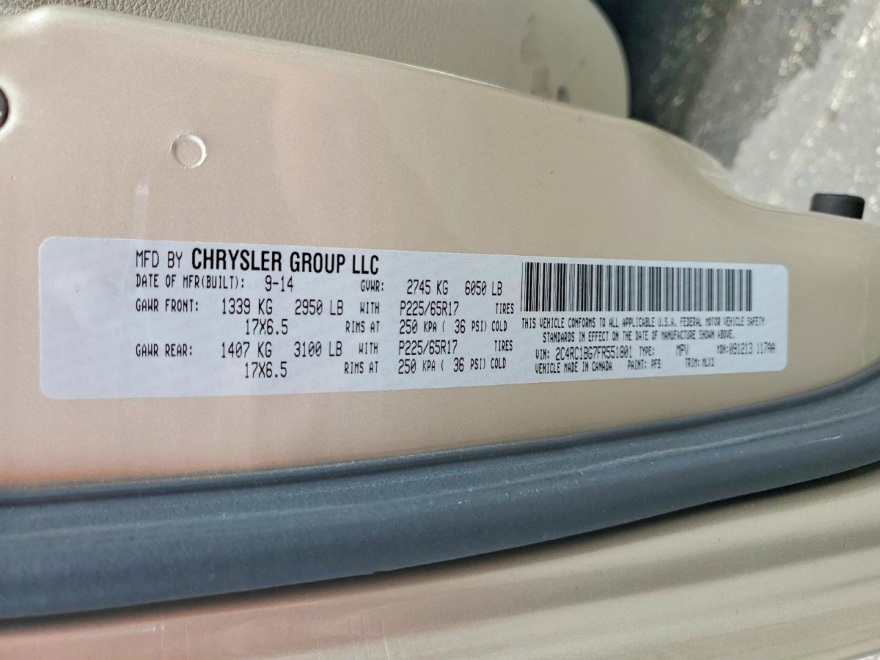 2015 Chrysler Town & Country Touring Beige vin: 2C4RC1BG7FR551801