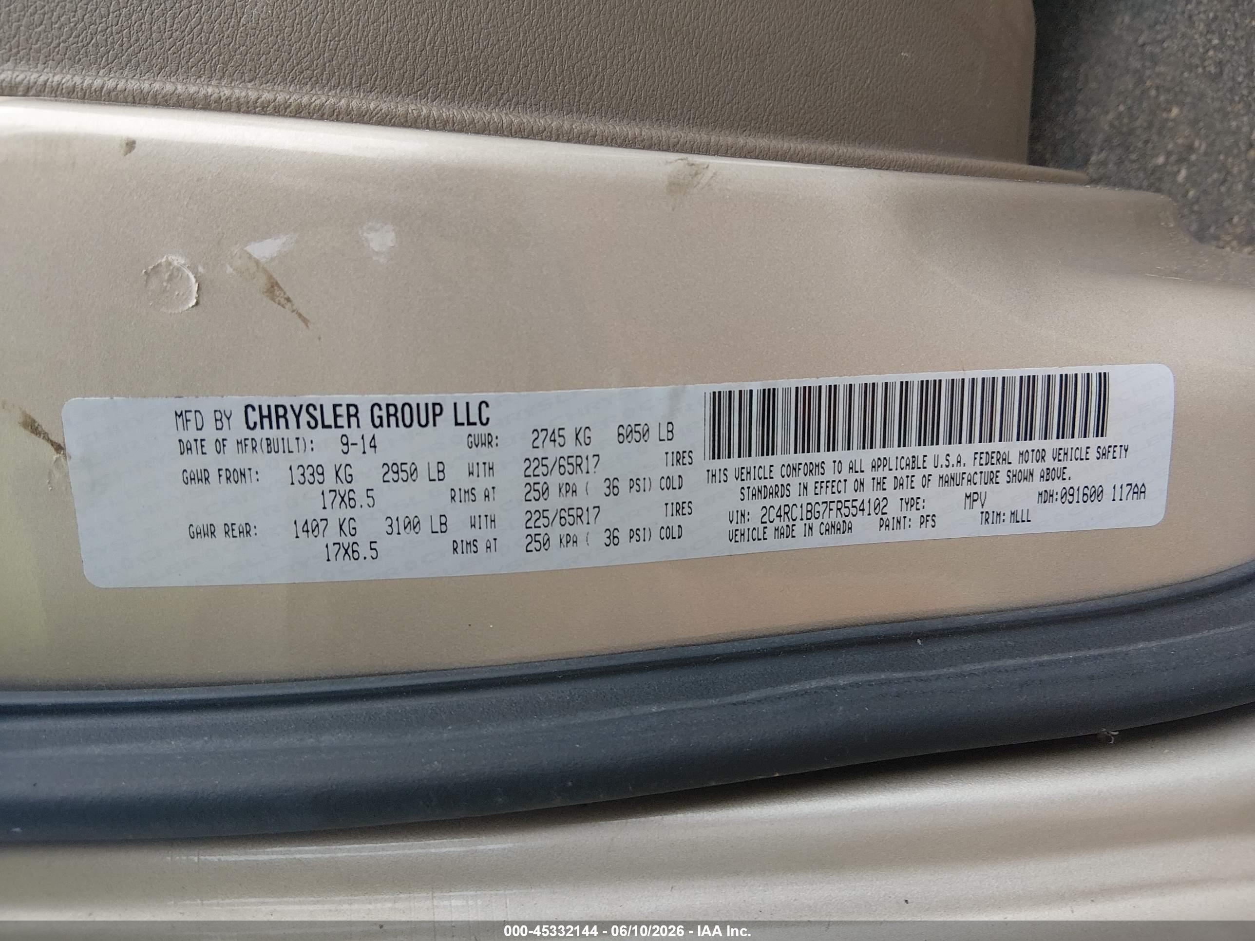 2015 Chrysler Town & Country Touring Beige vin: 2C4RC1BG7FR554102