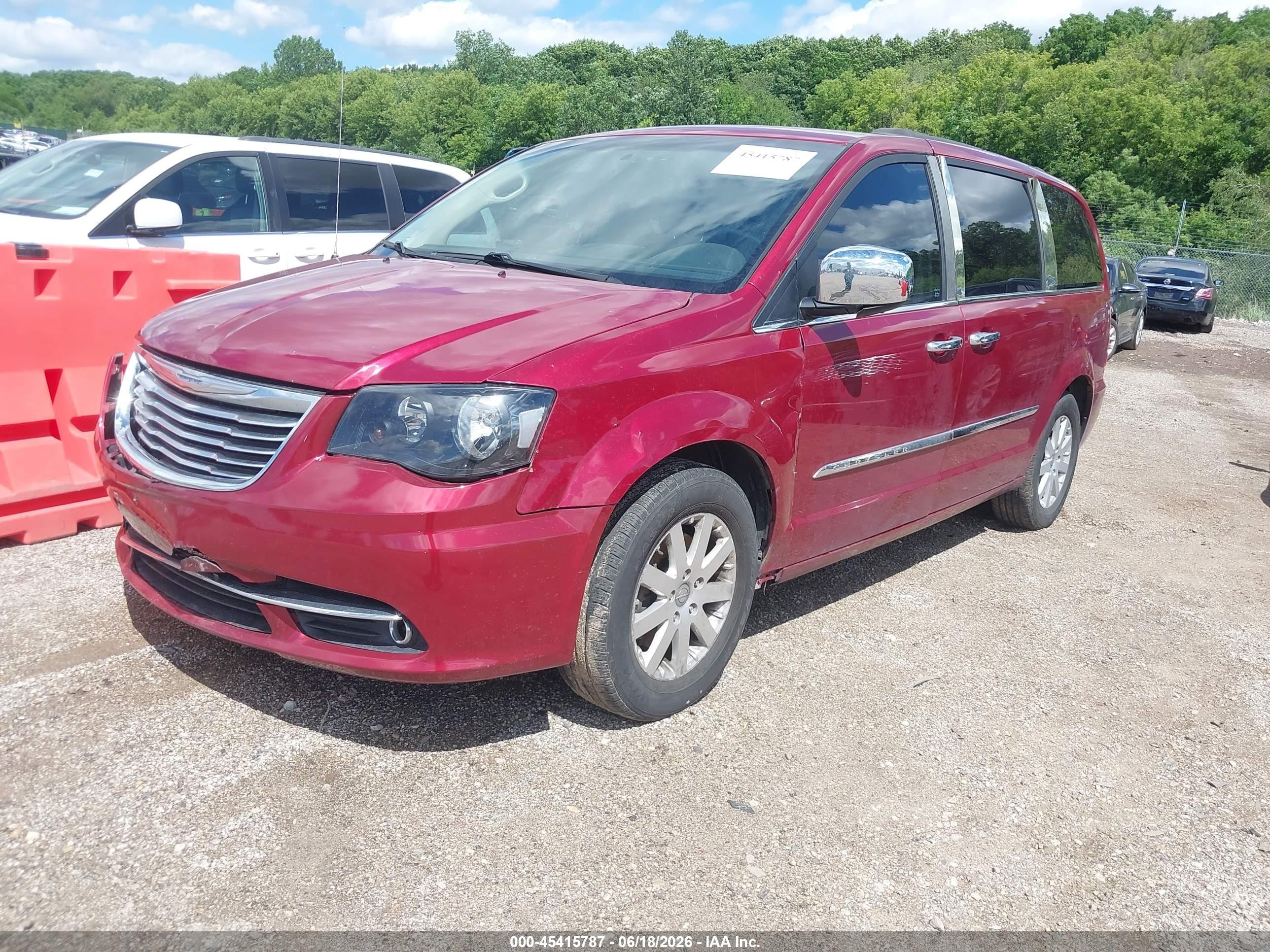2015 Chrysler Town & Country Touring Красный vin: 2C4RC1BG7FR594860