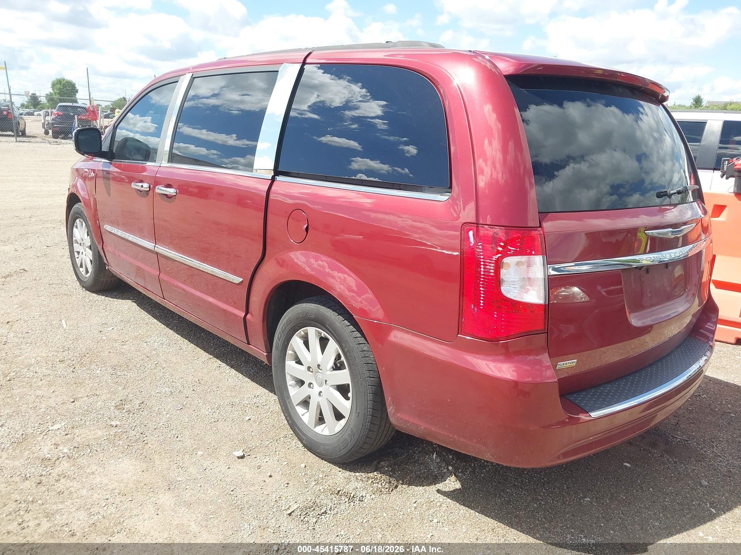 2015 Chrysler Town & Country Touring Красный vin: 2C4RC1BG7FR594860