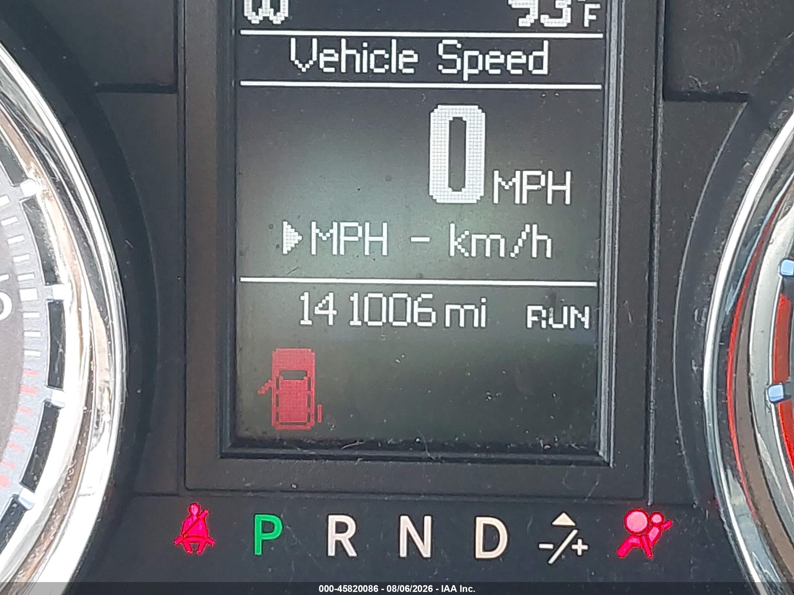 2015 Chrysler Town & Country Touring White vin: 2C4RC1BG7FR619756