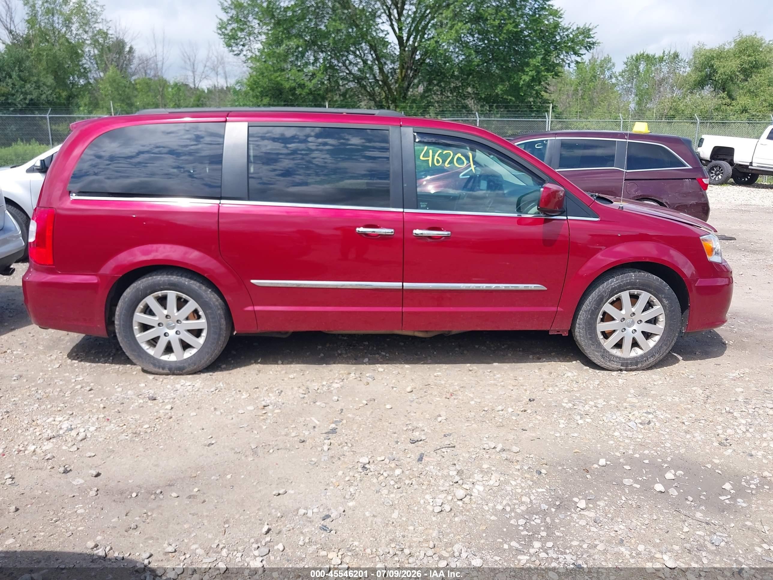 2015 Chrysler Town & Country Touring Burgundy vin: 2C4RC1BG7FR708341