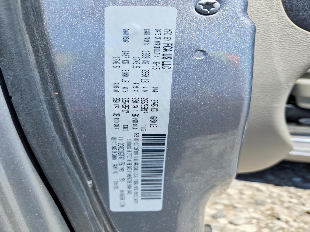 2015 Chrysler Town & Country Touring Silver vin: 2C4RC1BG7FR711756