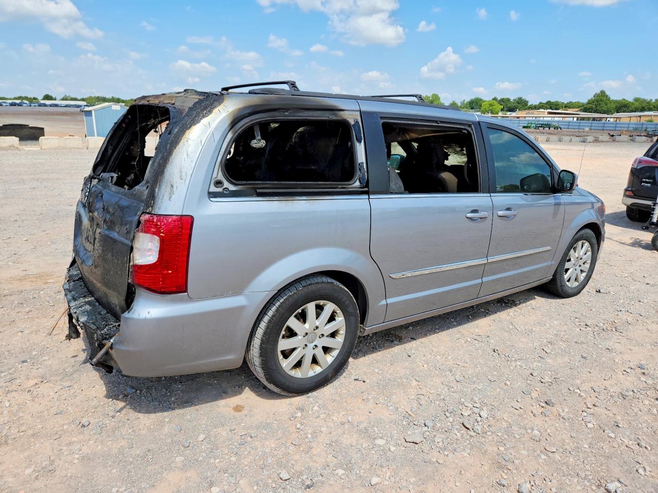 2015 Chrysler Town & Country Touring Silver vin: 2C4RC1BG7FR751531