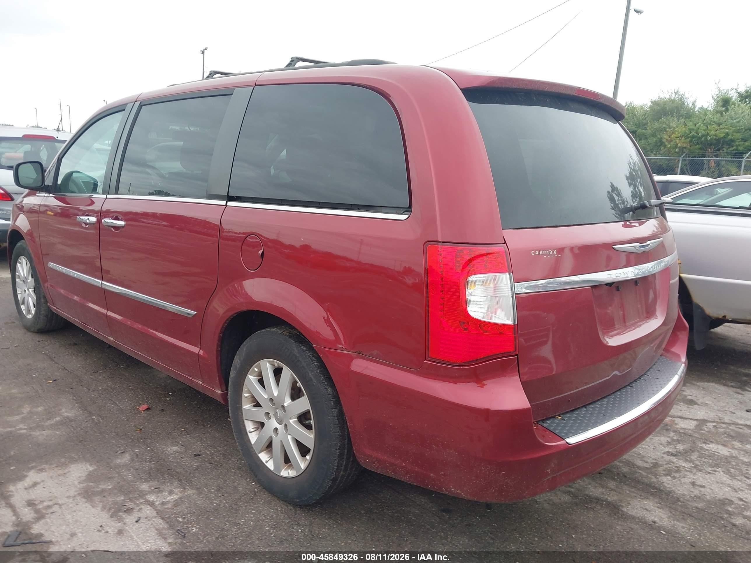 2015 Chrysler Town & Country Touring Red vin: 2C4RC1BG7FR753733