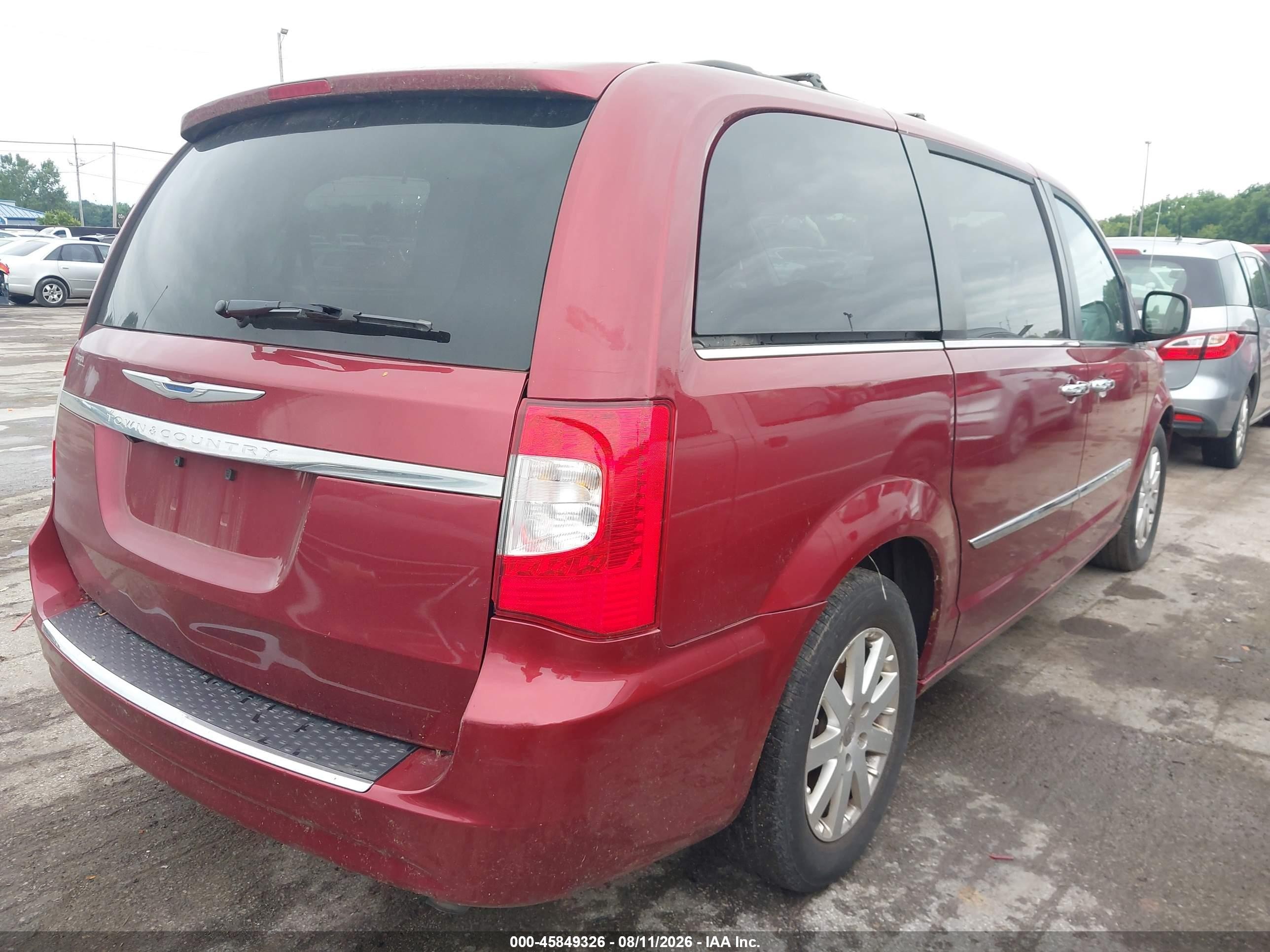 2015 Chrysler Town & Country Touring Red vin: 2C4RC1BG7FR753733