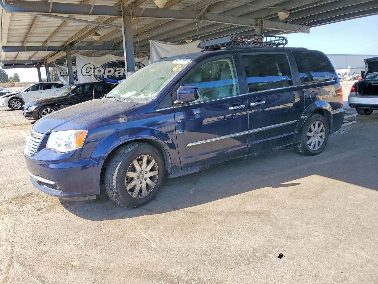 2015 Chrysler Town & Country Touring Blue vin: 2C4RC1BG7FR753750