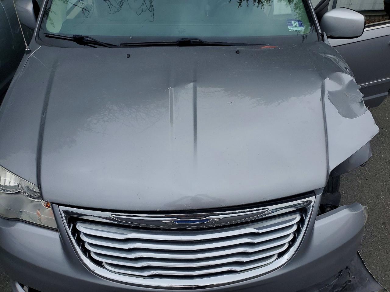 2015 Chrysler Town & Country Touring Silver vin: 2C4RC1BG7FR754204