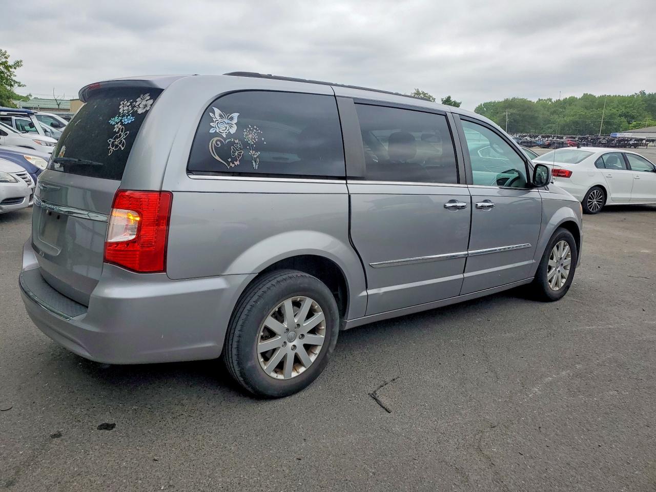 2015 Chrysler Town & Country Touring Silver vin: 2C4RC1BG7FR754204