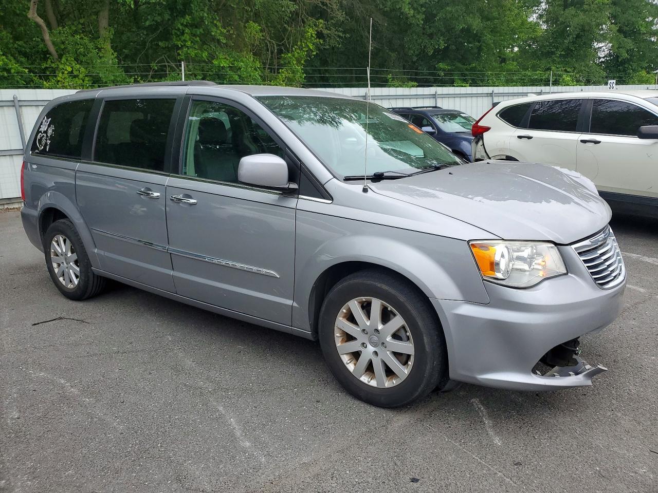 2015 Chrysler Town & Country Touring Silver vin: 2C4RC1BG7FR754204