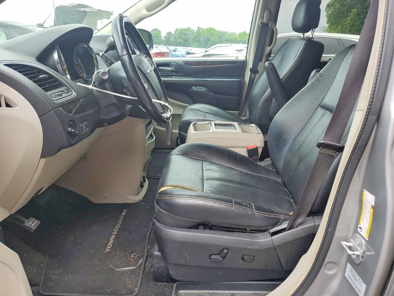 2015 Chrysler Town & Country Touring Silver vin: 2C4RC1BG7FR754204