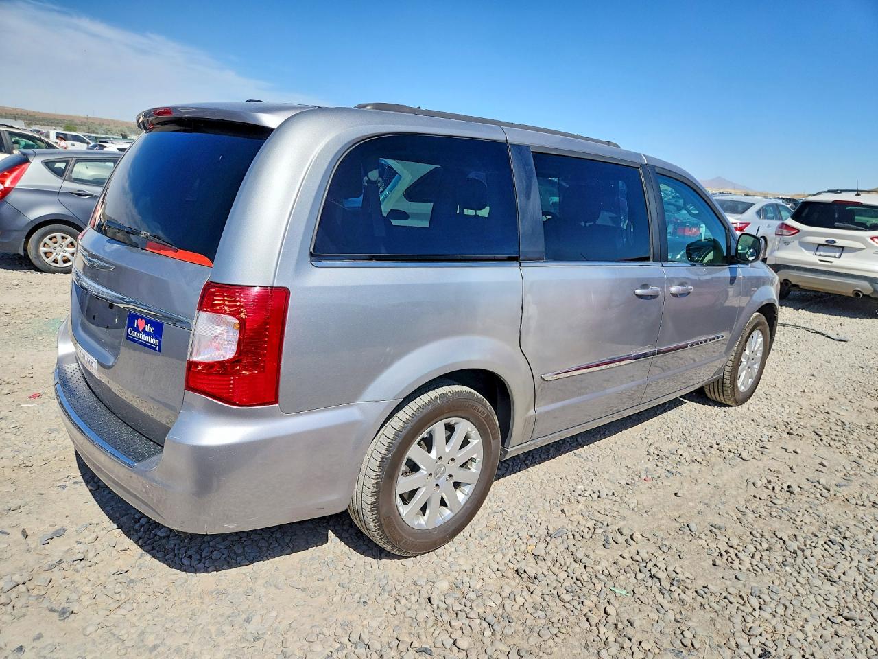 2016 Chrysler Town & Country Touring Silver vin: 2C4RC1BG7GR221996