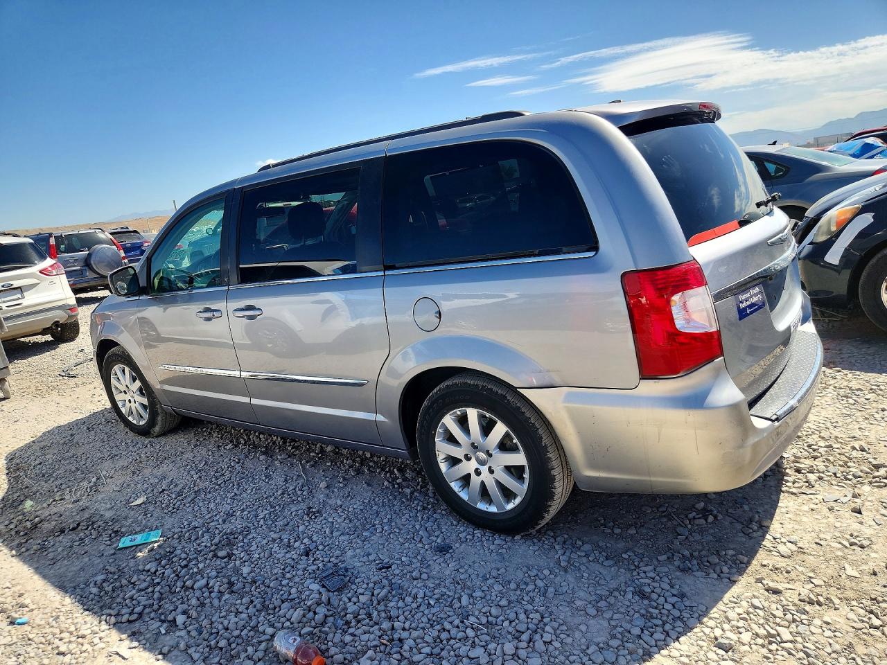 2016 Chrysler Town & Country Touring Silver vin: 2C4RC1BG7GR221996