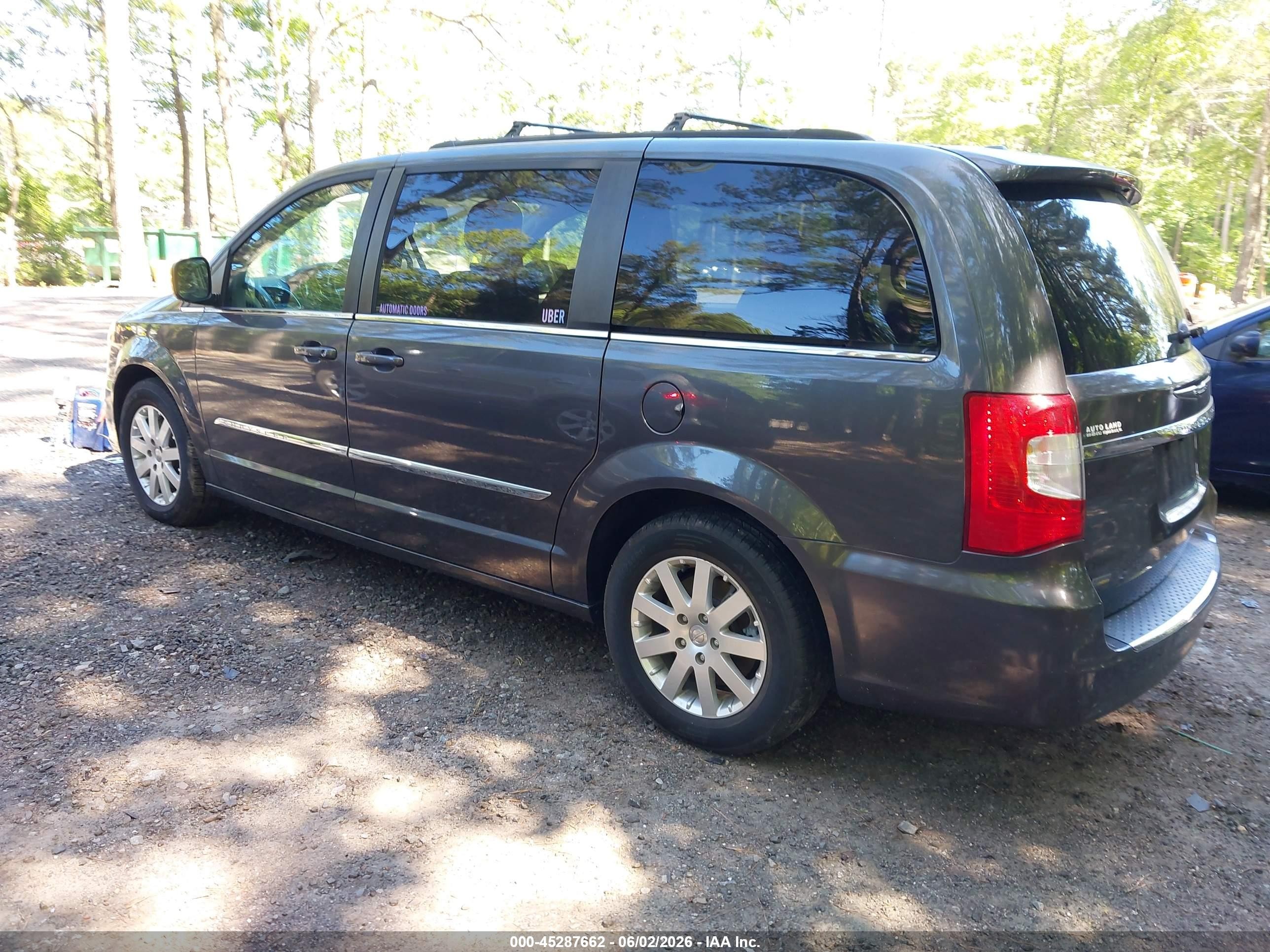 2016 Chrysler Town & Country Touring Gray vin: 2C4RC1BG7GR252410