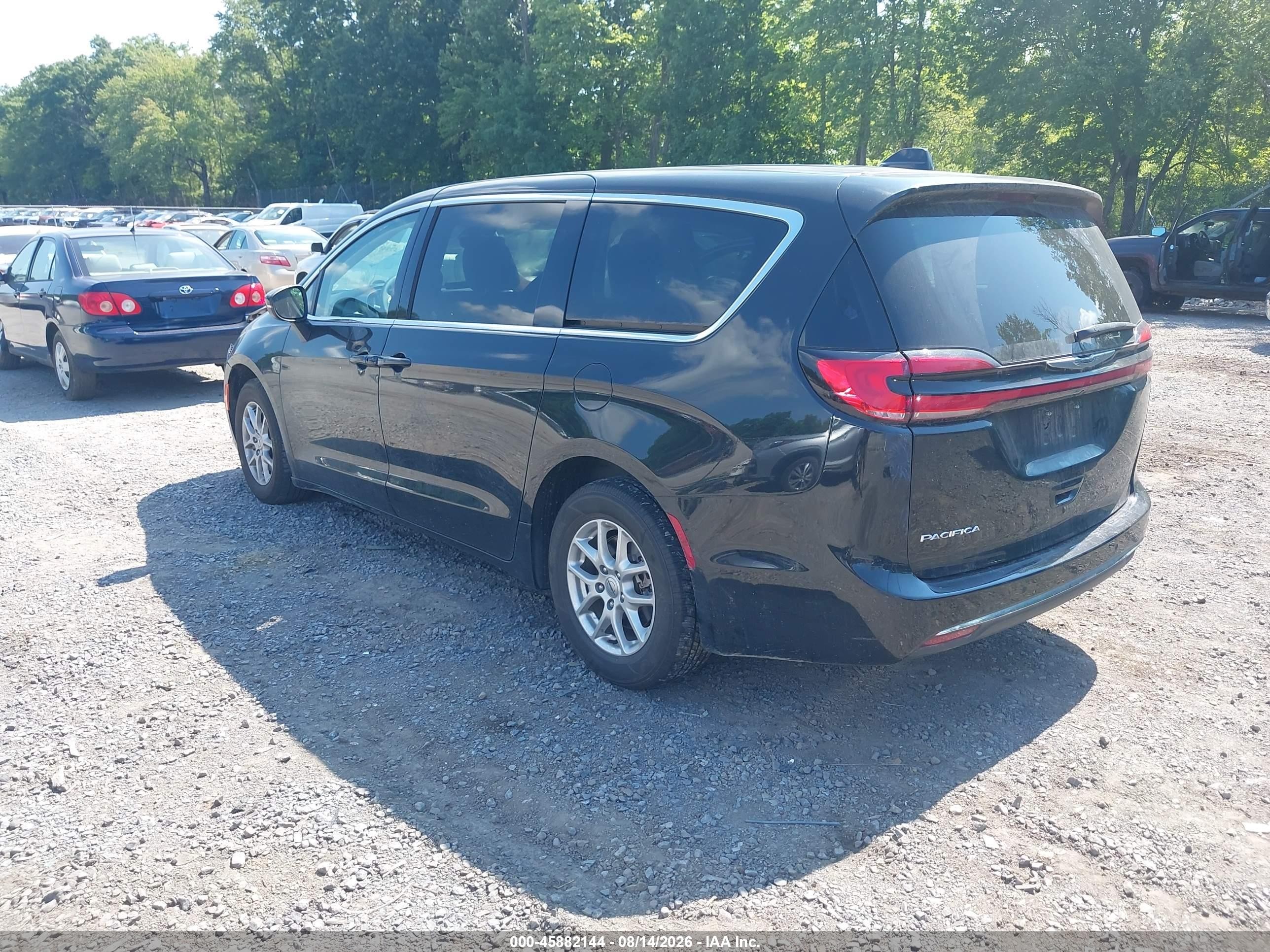 2023 Chrysler Pacifica Touring L Black vin: 2C4RC1BG7PR607558