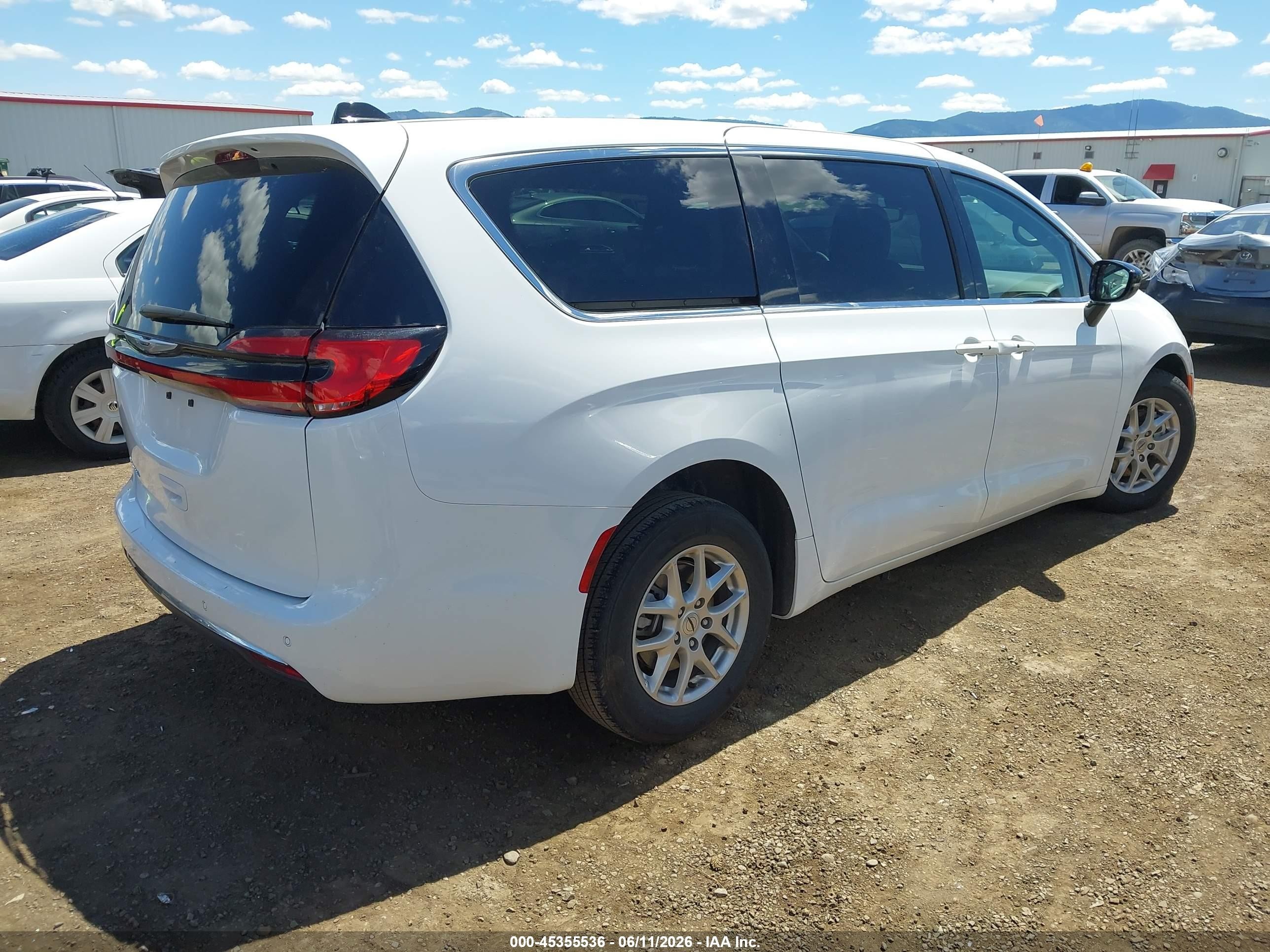 2025 Chrysler Pacifica Select White vin: 2C4RC1BG7SR509588