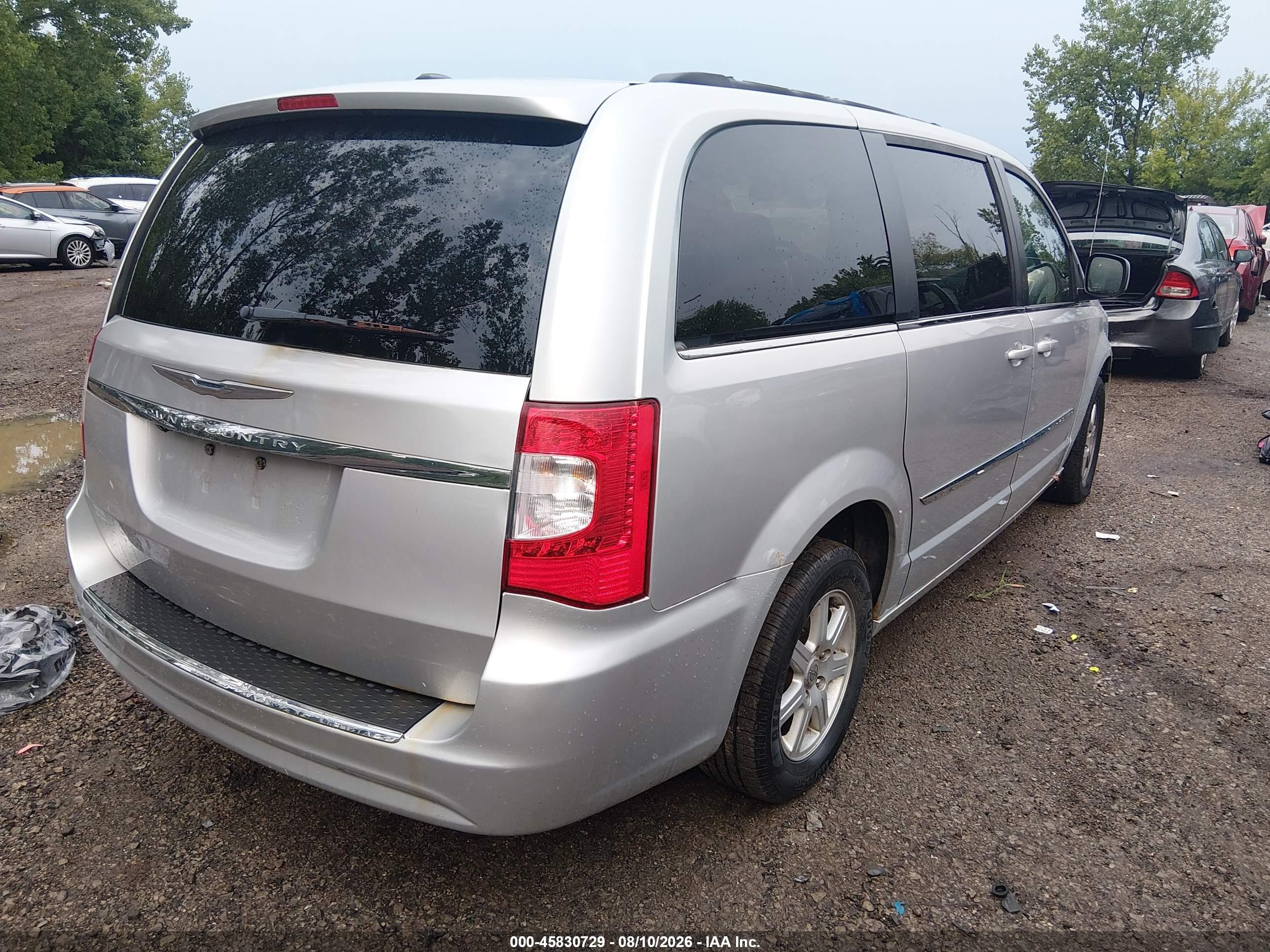2012 Chrysler Town & Country Touring Silver vin: 2C4RC1BG8CR163021