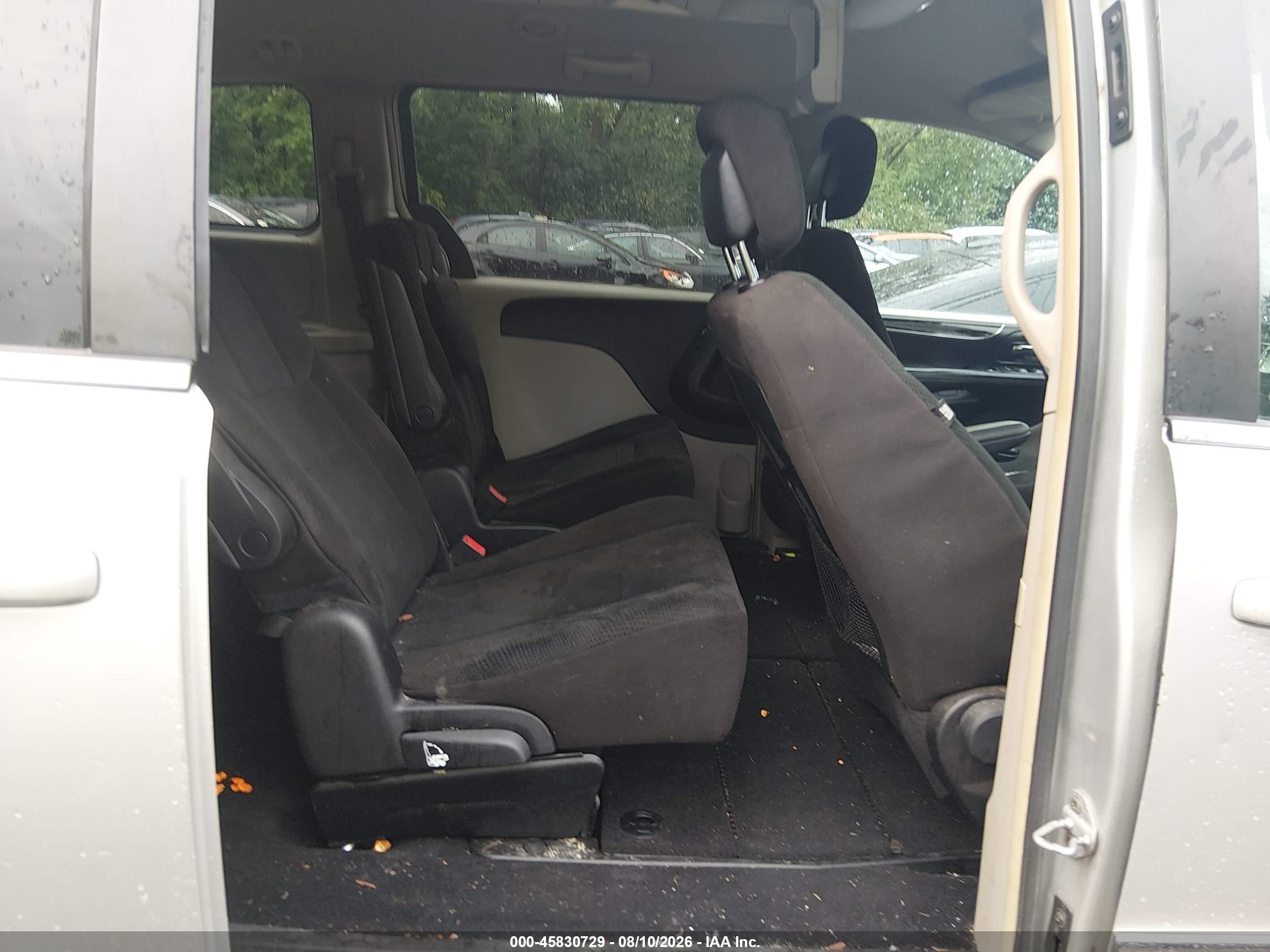 2012 Chrysler Town & Country Touring Silver vin: 2C4RC1BG8CR163021
