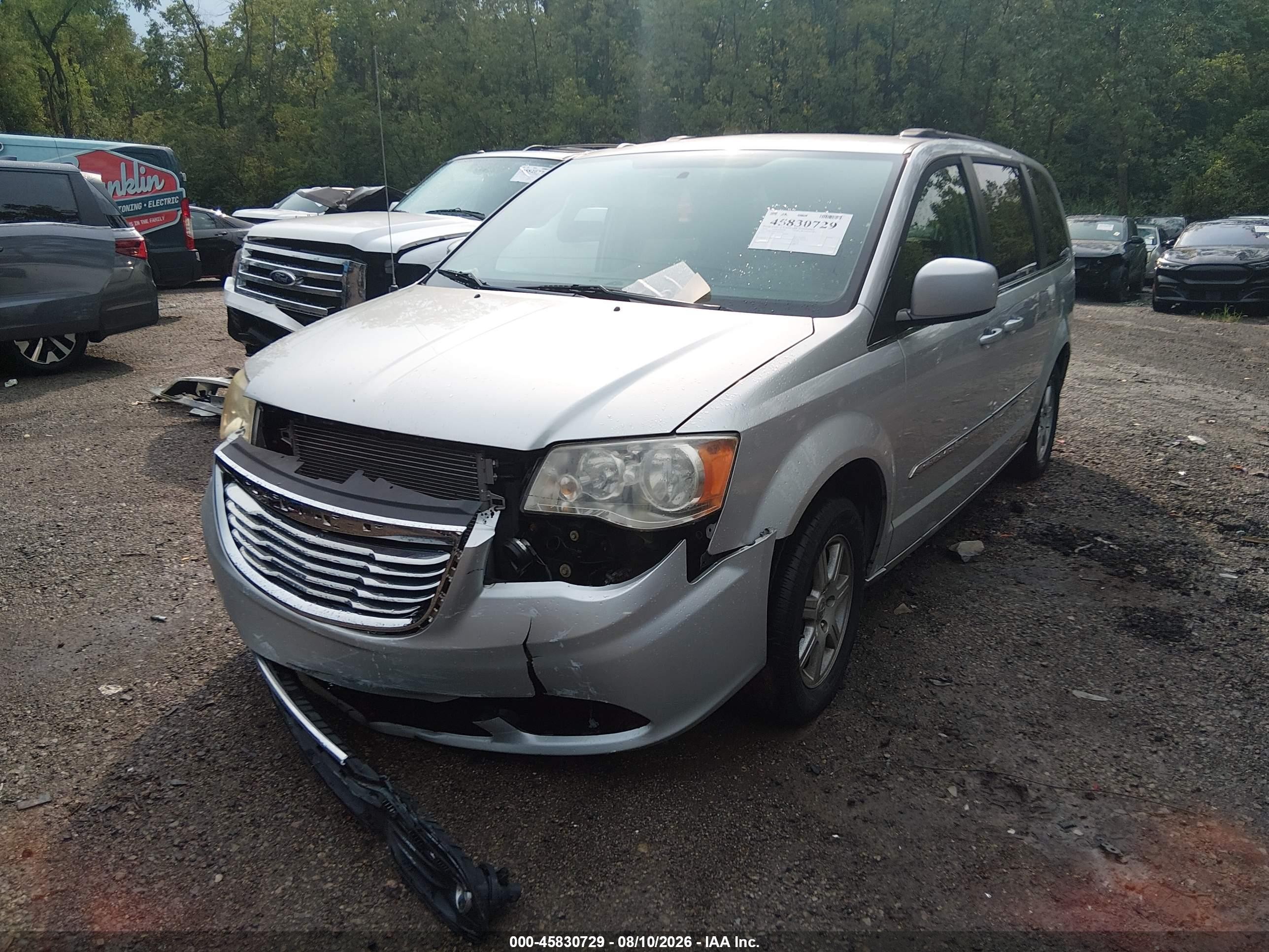 2012 Chrysler Town & Country Touring Silver vin: 2C4RC1BG8CR163021
