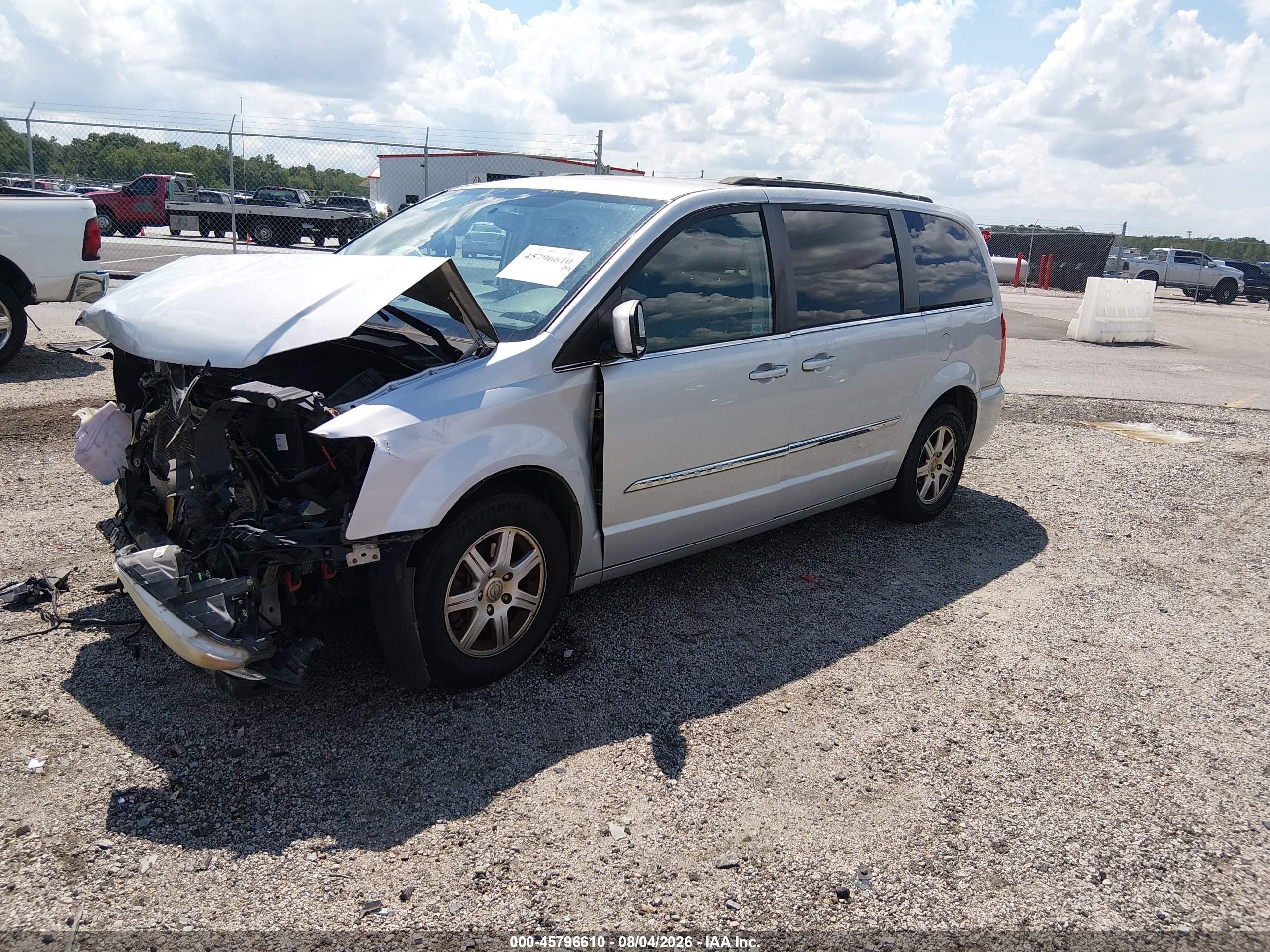 2012 Chrysler Town & Country Touring Silver vin: 2C4RC1BG8CR318957