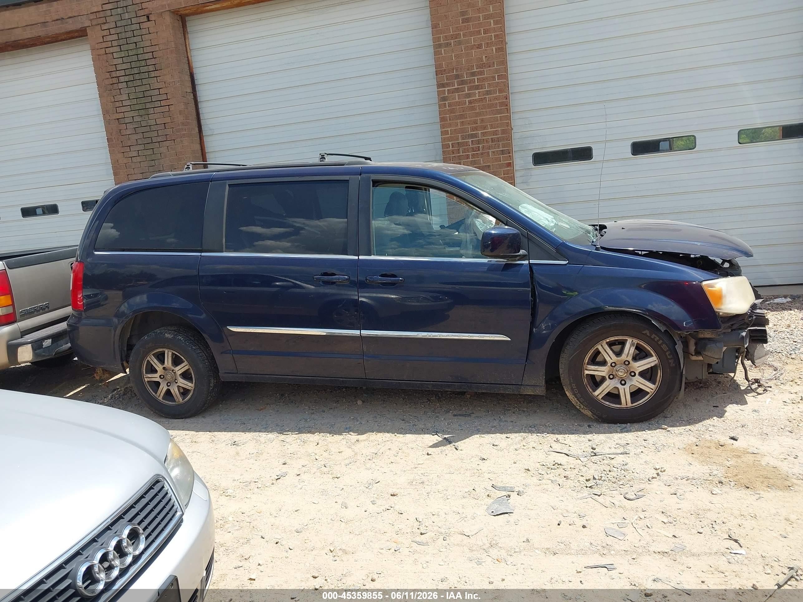 2012 Chrysler Town & Country Touring Blue vin: 2C4RC1BG8CR344703