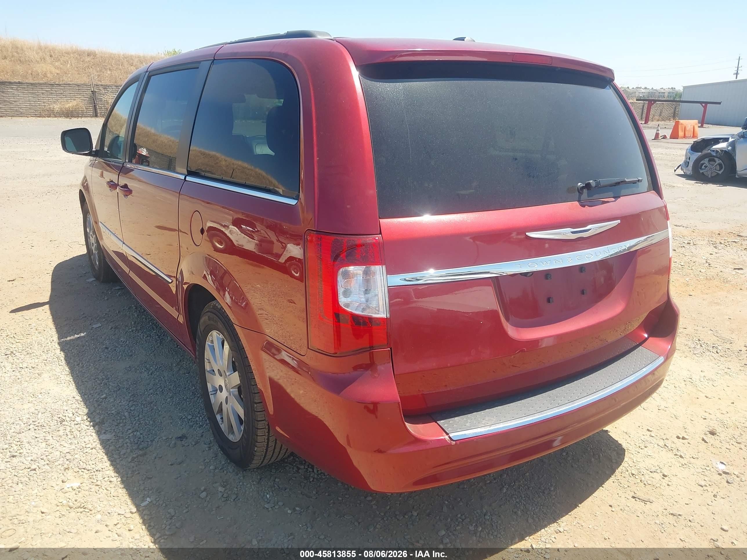 2012 Chrysler Town & Country Touring Red vin: 2C4RC1BG8CR383243