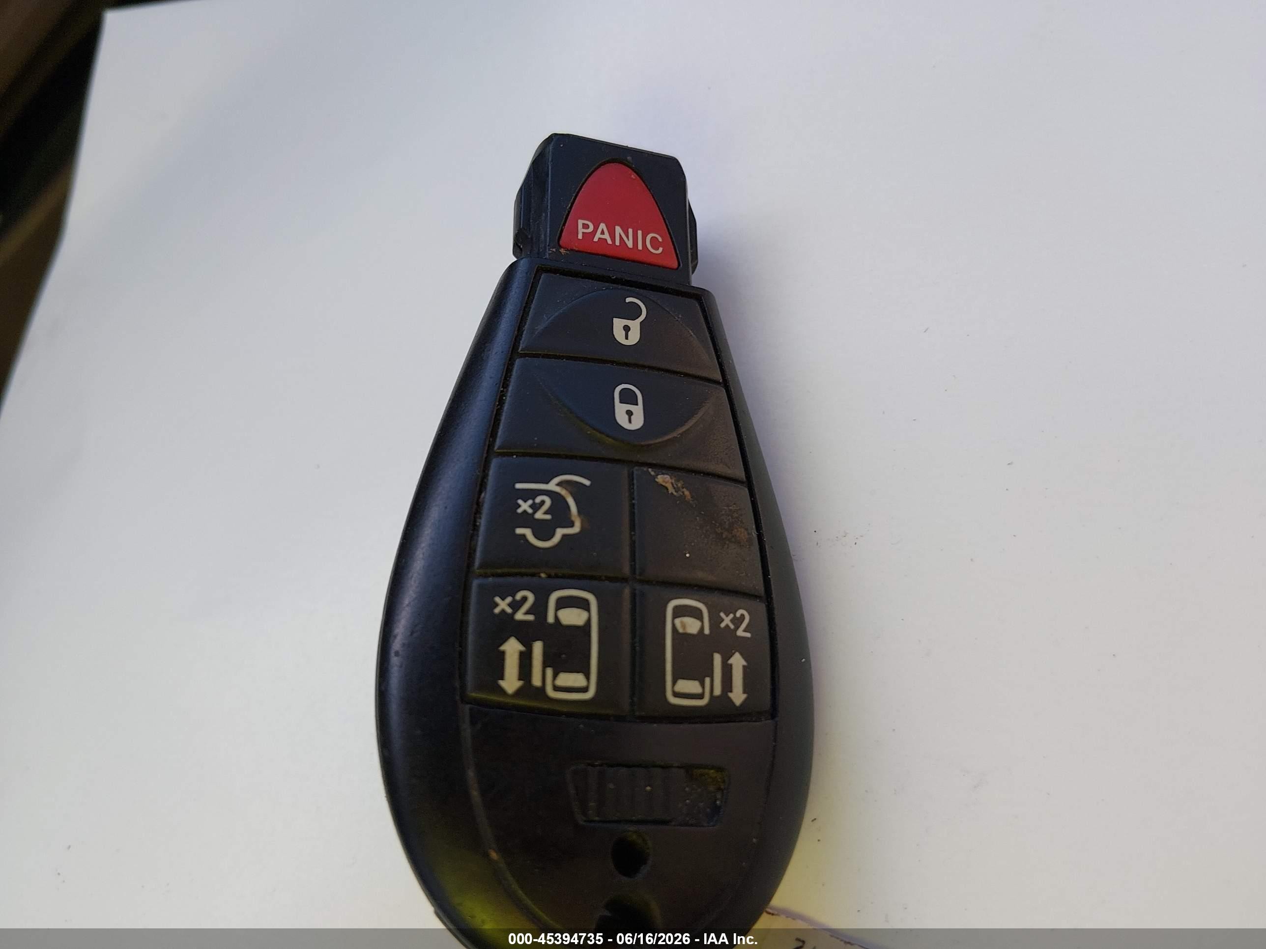 2013 Chrysler Town & Country Touring Золотой vin: 2C4RC1BG8DR510851