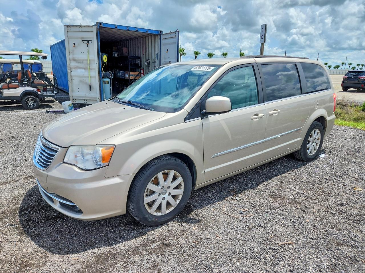 2013 Chrysler Town & Country Touring Tan vin: 2C4RC1BG8DR620265