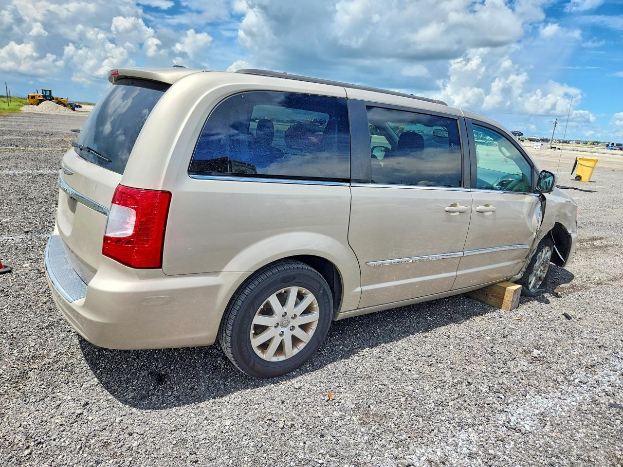 2013 Chrysler Town & Country Touring Tan vin: 2C4RC1BG8DR620265