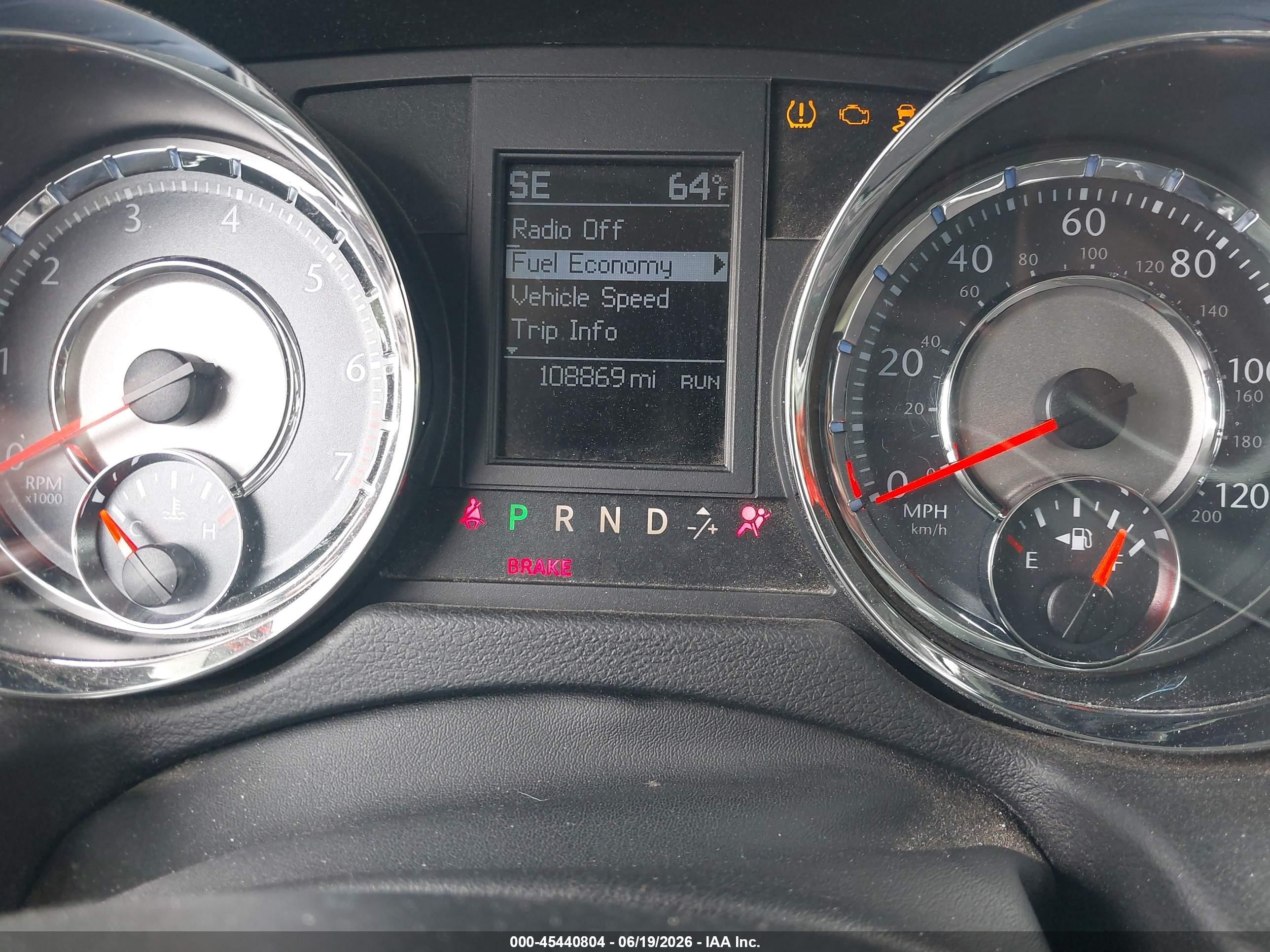 2013 Chrysler Town & Country Touring Белый vin: 2C4RC1BG8DR690798