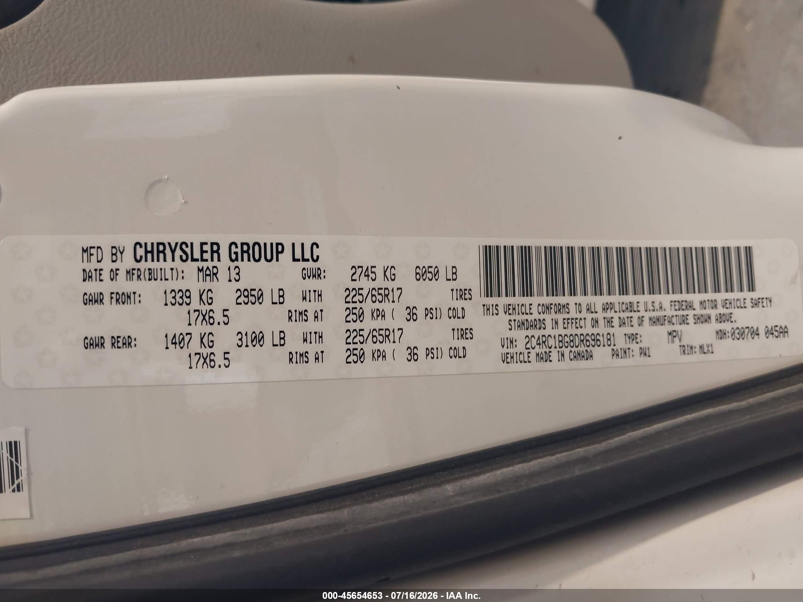 2013 Chrysler Town & Country Touring White vin: 2C4RC1BG8DR696181