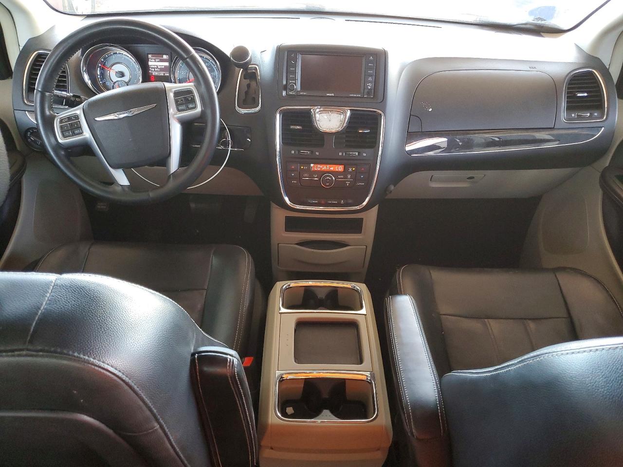 2013 Chrysler Town & Country Touring Silver vin: 2C4RC1BG8DR708393