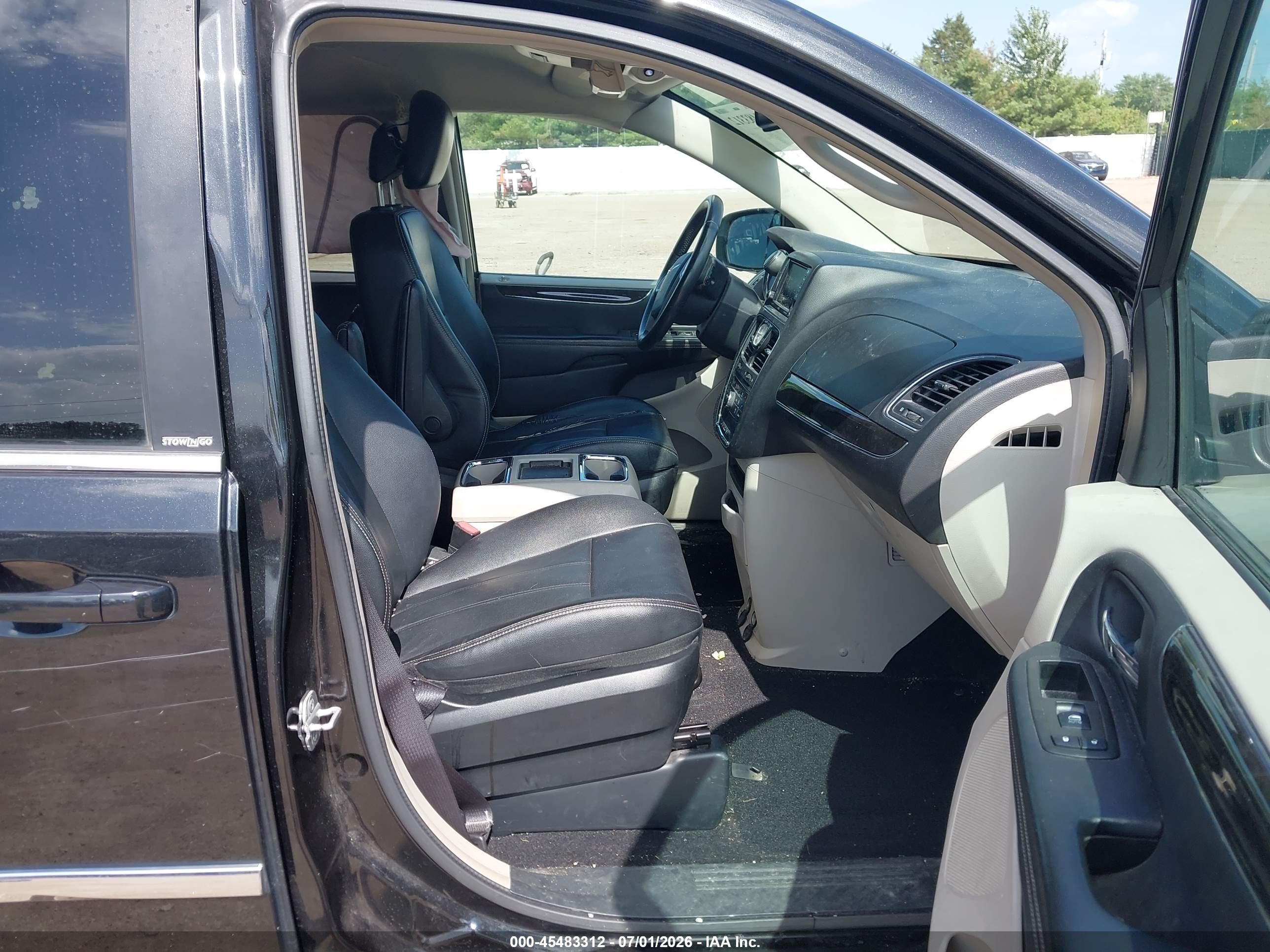 2013 Chrysler Town & Country Touring Black vin: 2C4RC1BG8DR756332