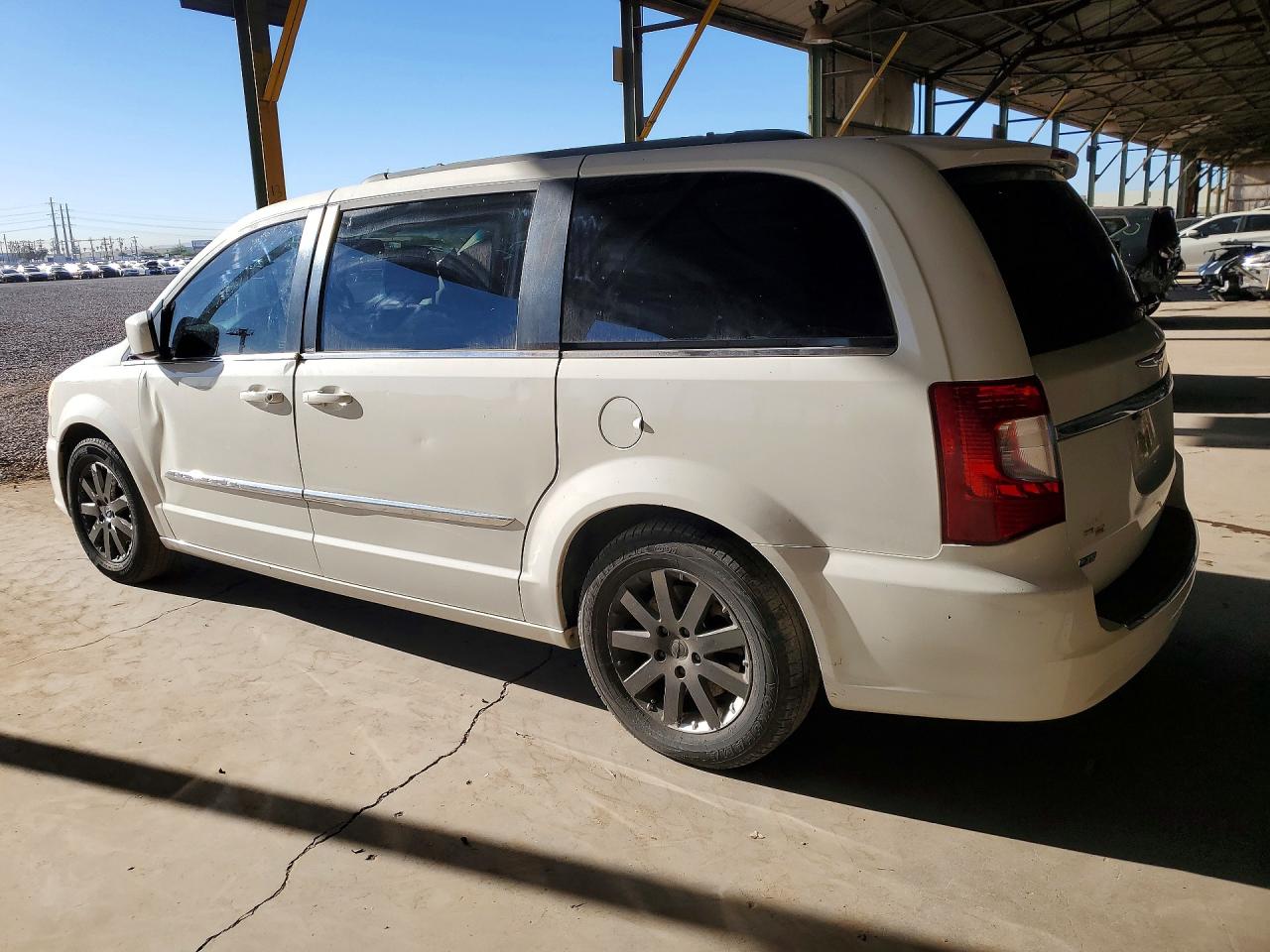 2013 Chrysler Town & Country Touring White vin: 2C4RC1BG8DR787743