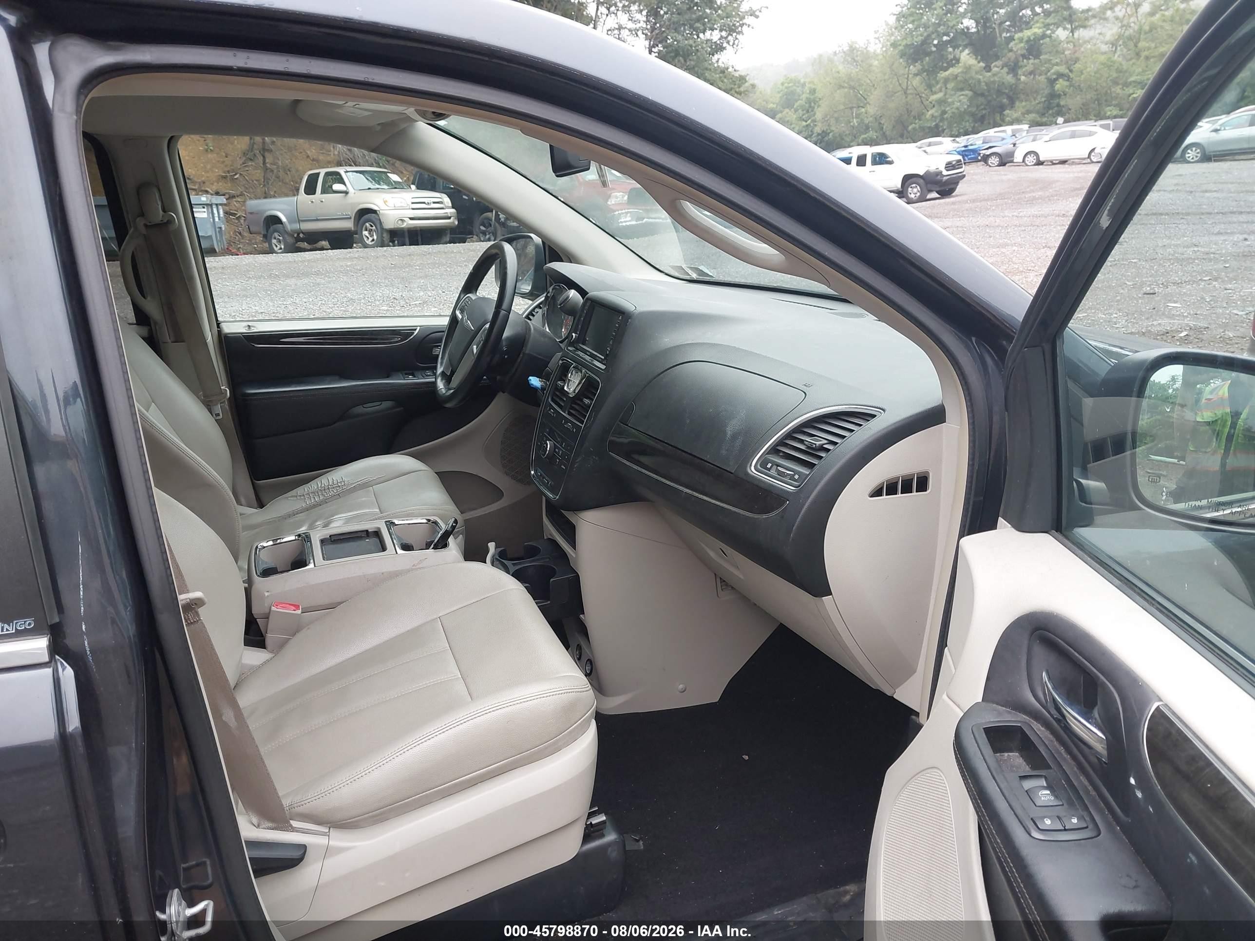 2013 Chrysler Town & Country Touring Gray vin: 2C4RC1BG8DR793414