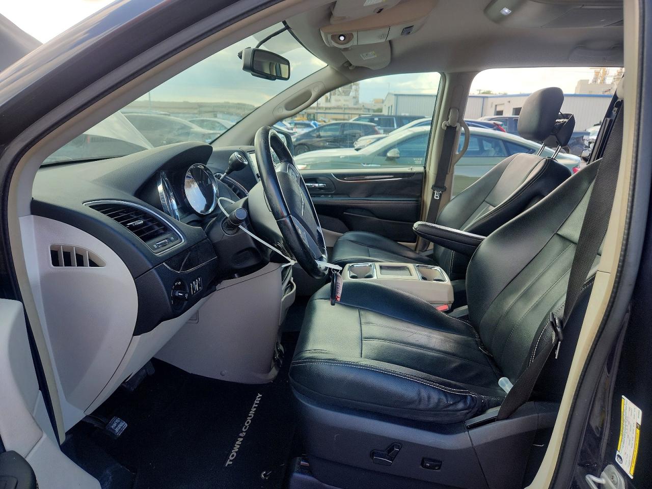 2014 Chrysler Town & Country Touring Gray vin: 2C4RC1BG8ER124545