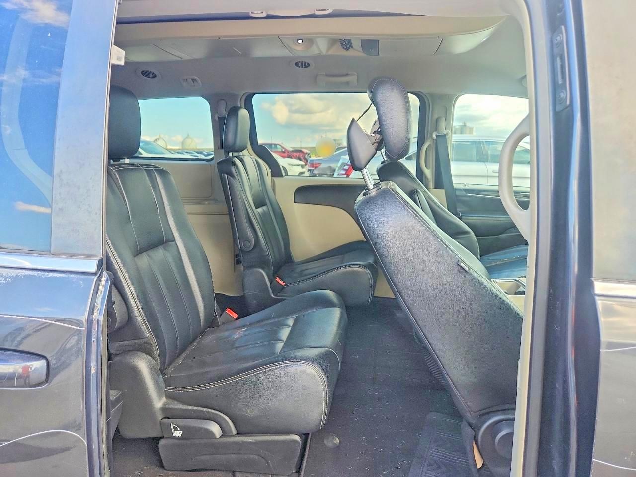 2014 Chrysler Town & Country Touring Gray vin: 2C4RC1BG8ER124545